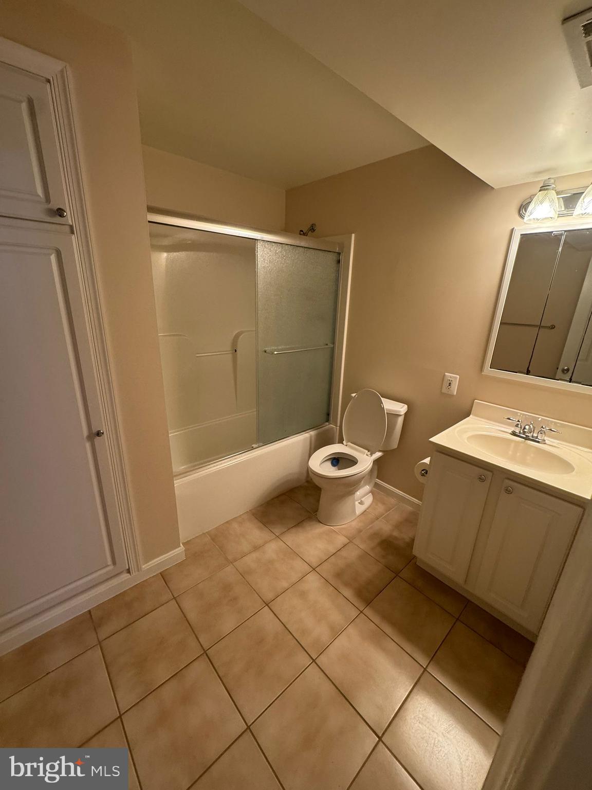10 WHITESTONE DRIVE BASEMENT