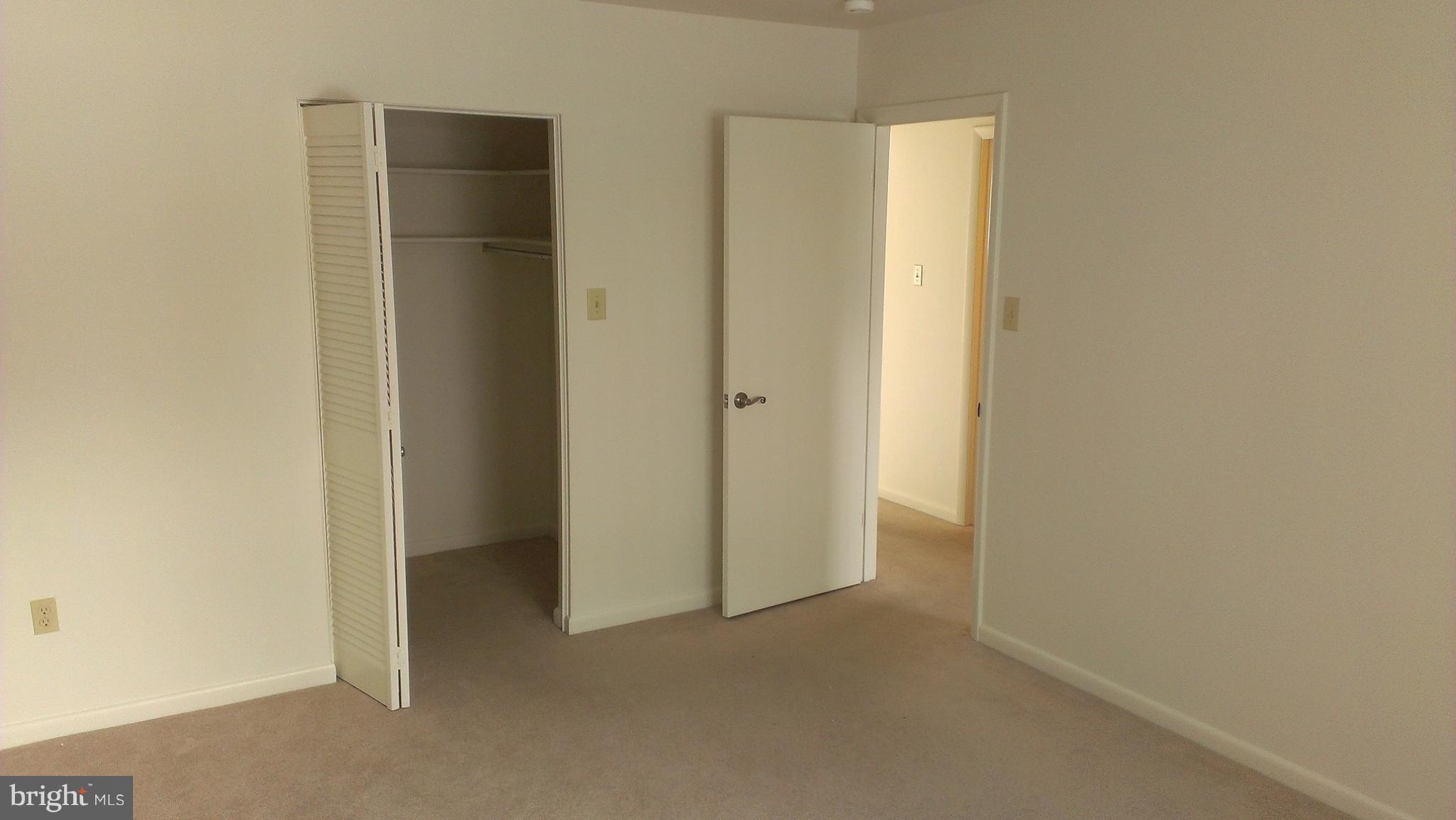 CUMBERLAND COURT APARTMENTS - Residential Lease