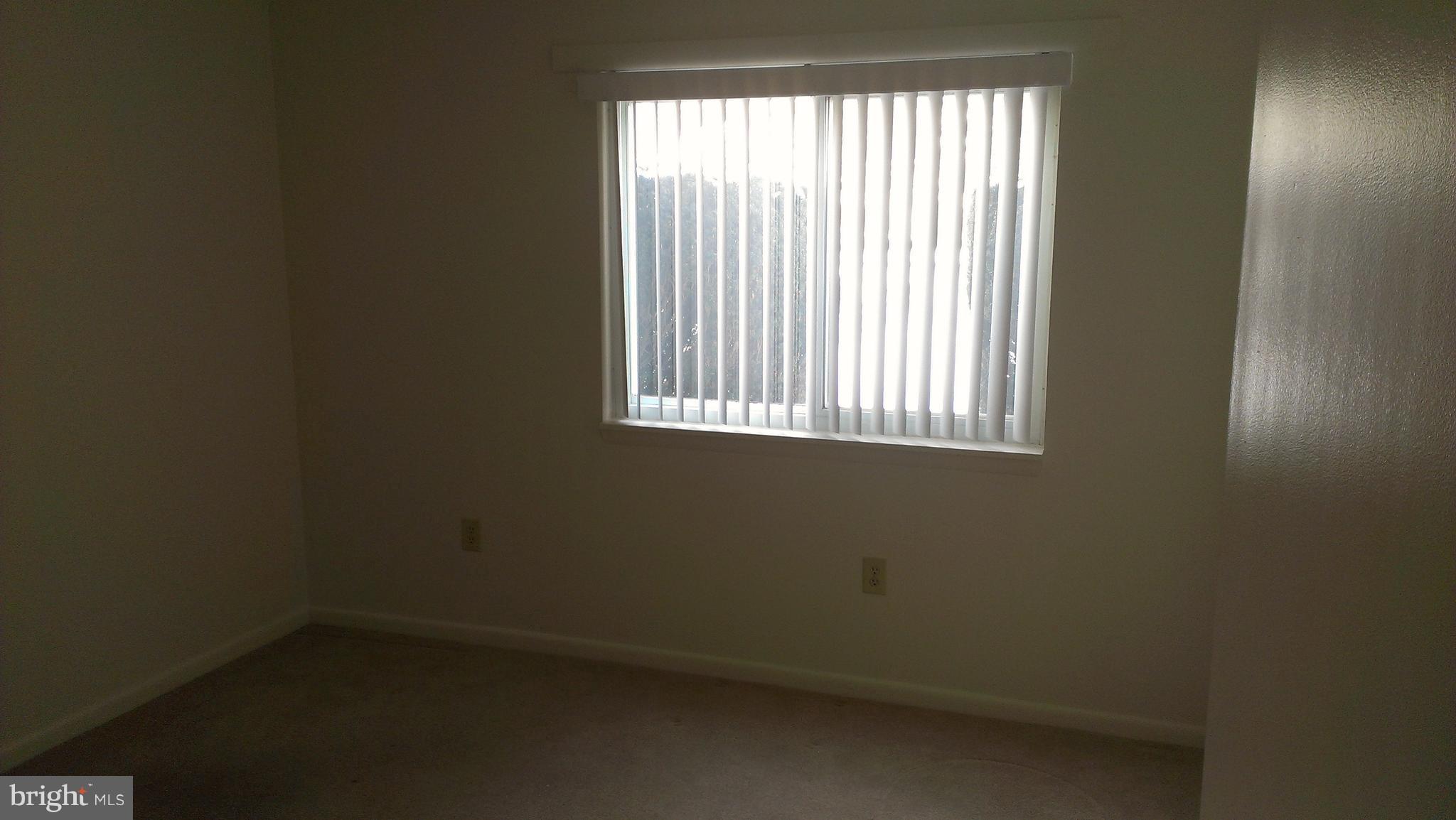 CUMBERLAND COURT APARTMENTS - Residential Lease