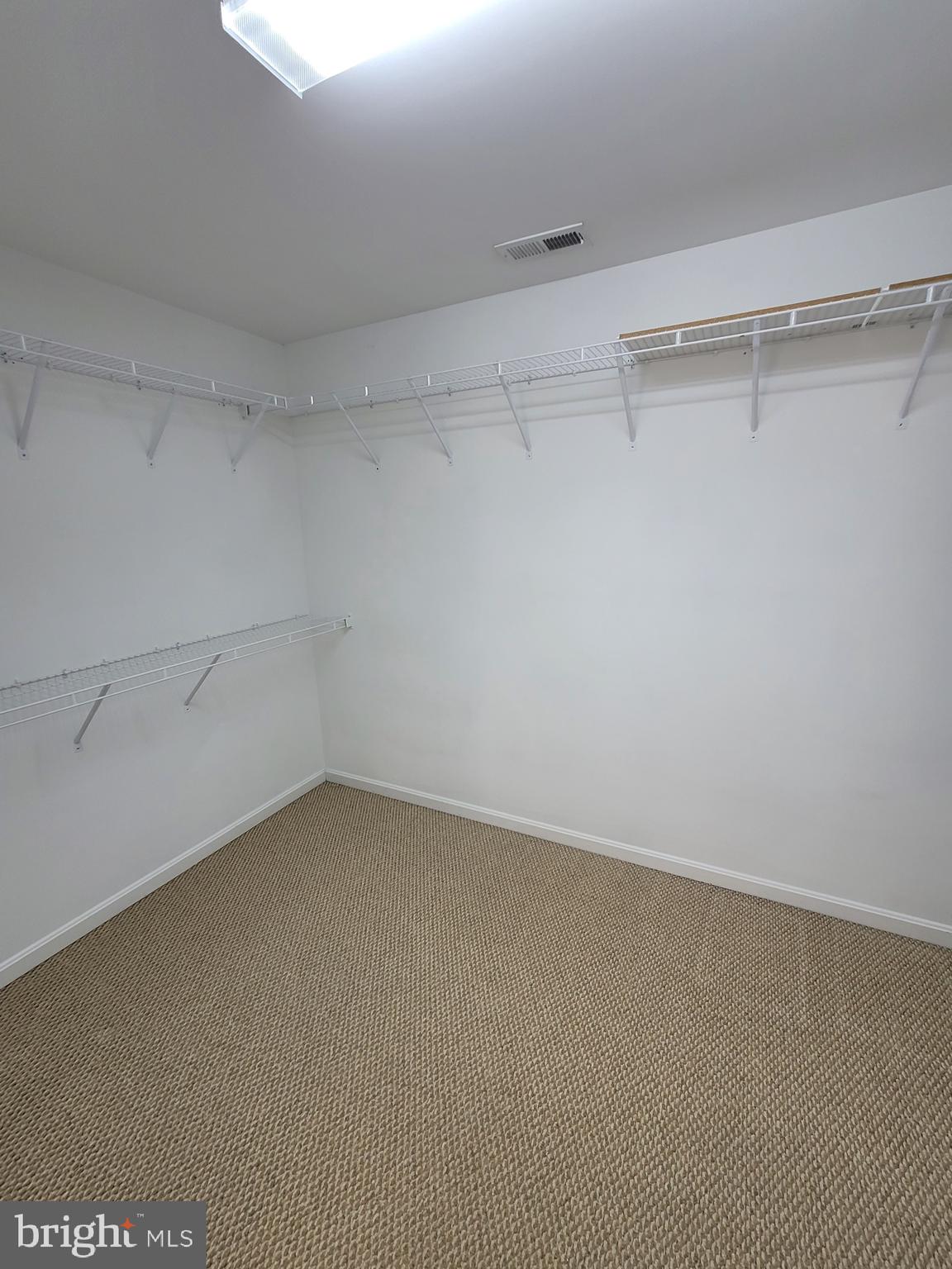 QUAILWOOD - Residential Lease