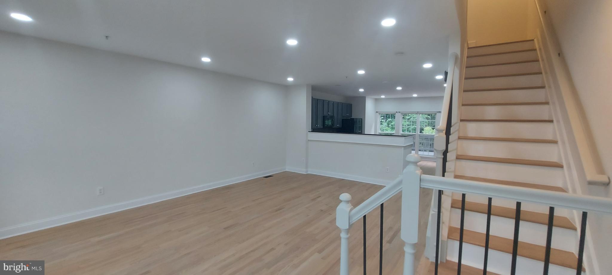 OVERLOOK - Residential Lease