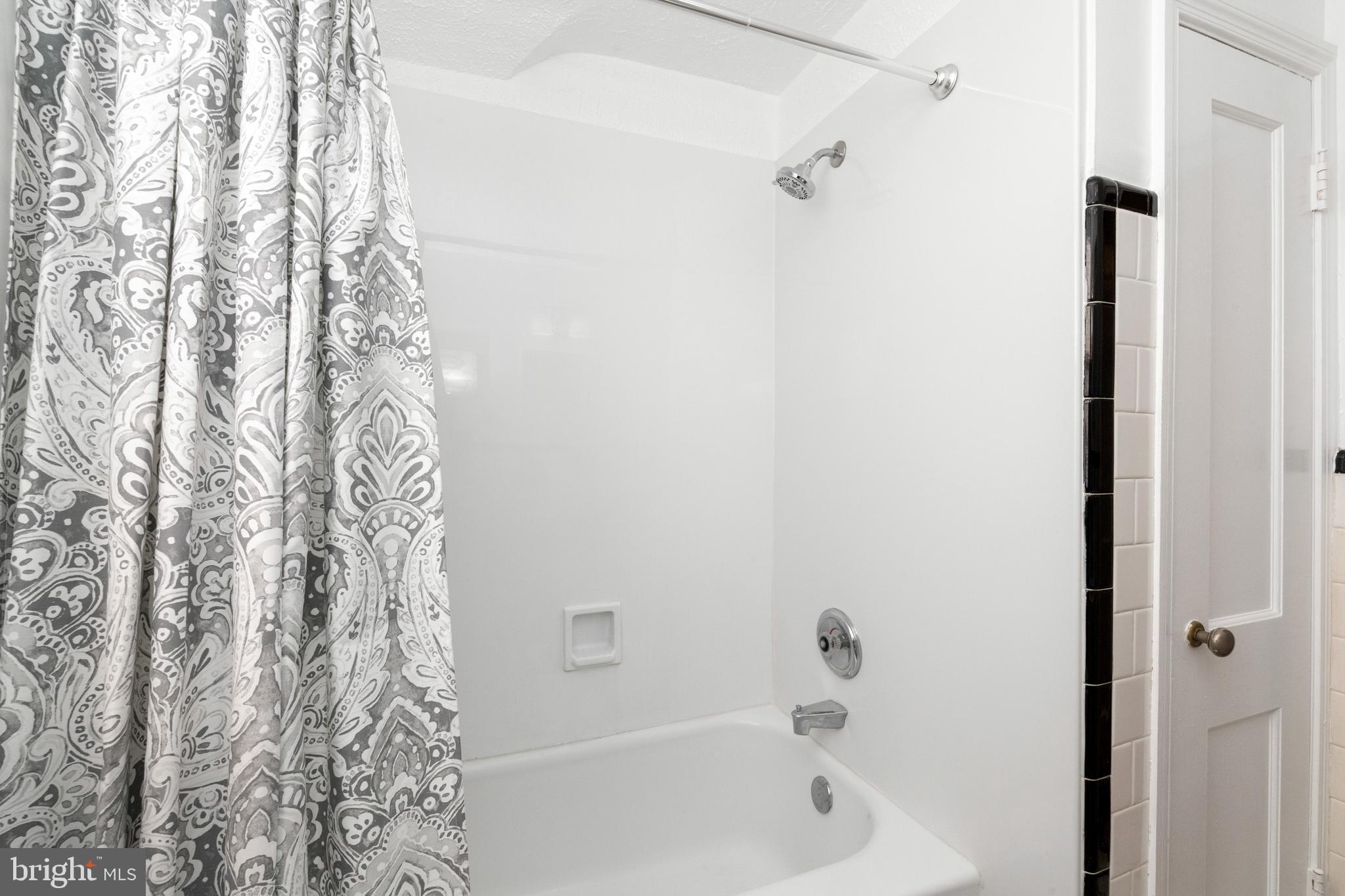 KNETTISHALL - Residential