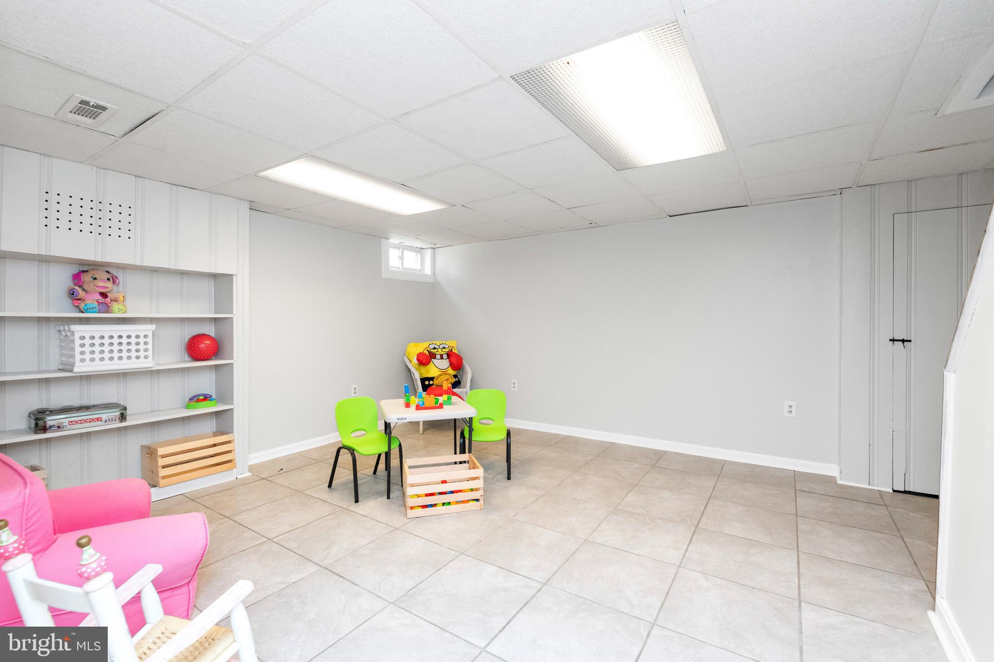 KNETTISHALL - Residential