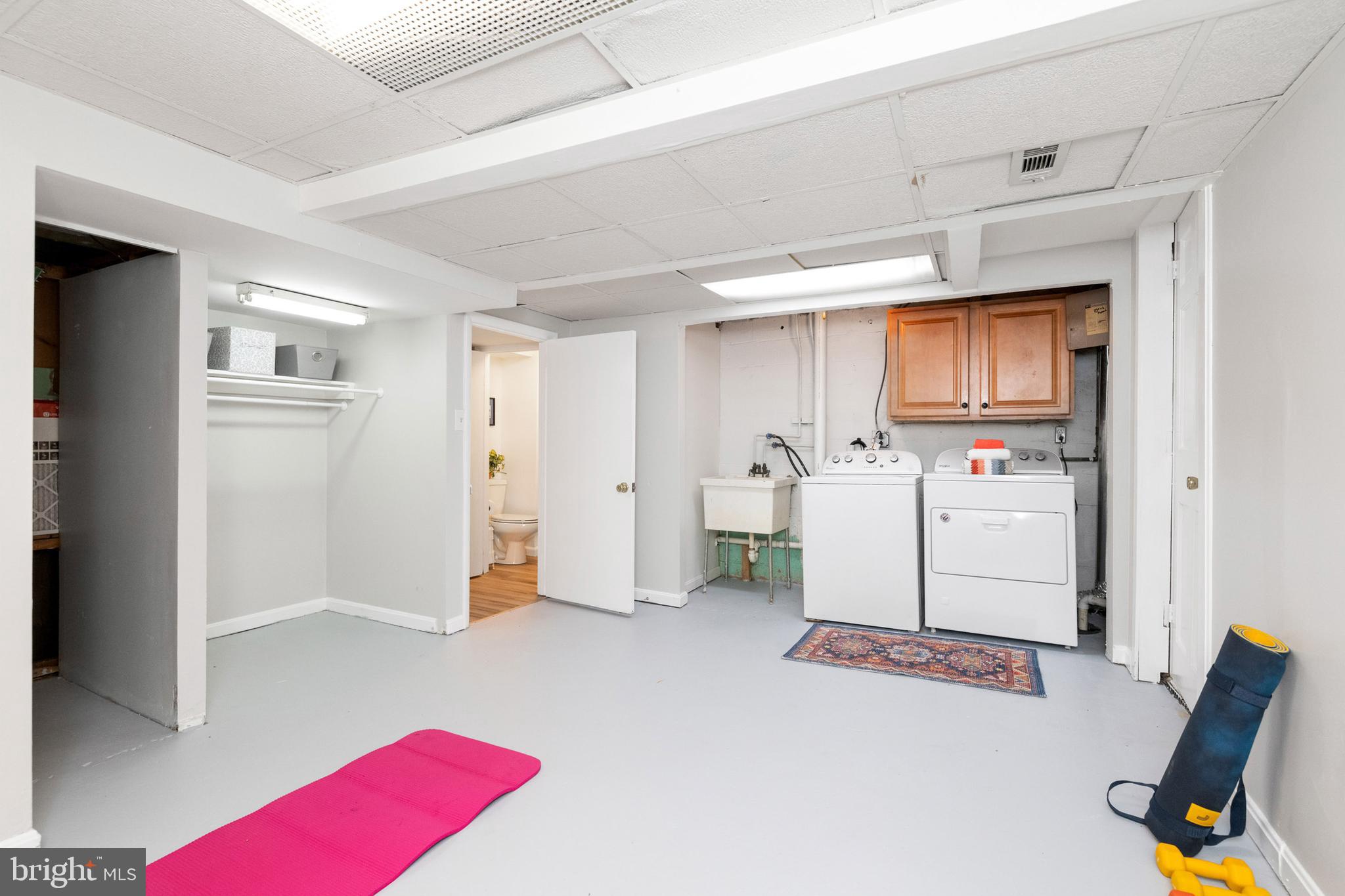 KNETTISHALL - Residential