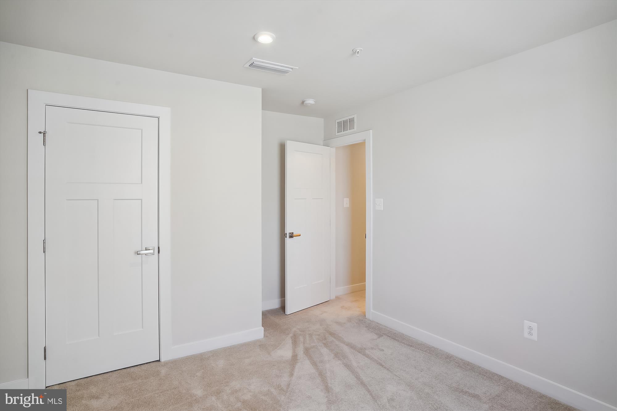 PERRY'S RETREAT - Residential