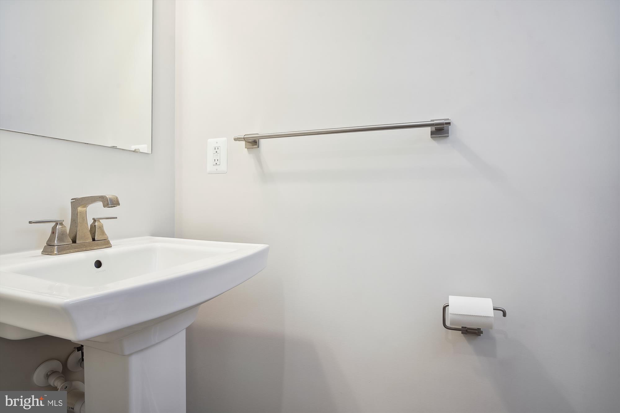 PERRY'S RETREAT - Residential