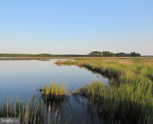 PERRY'S RETREAT - Residential