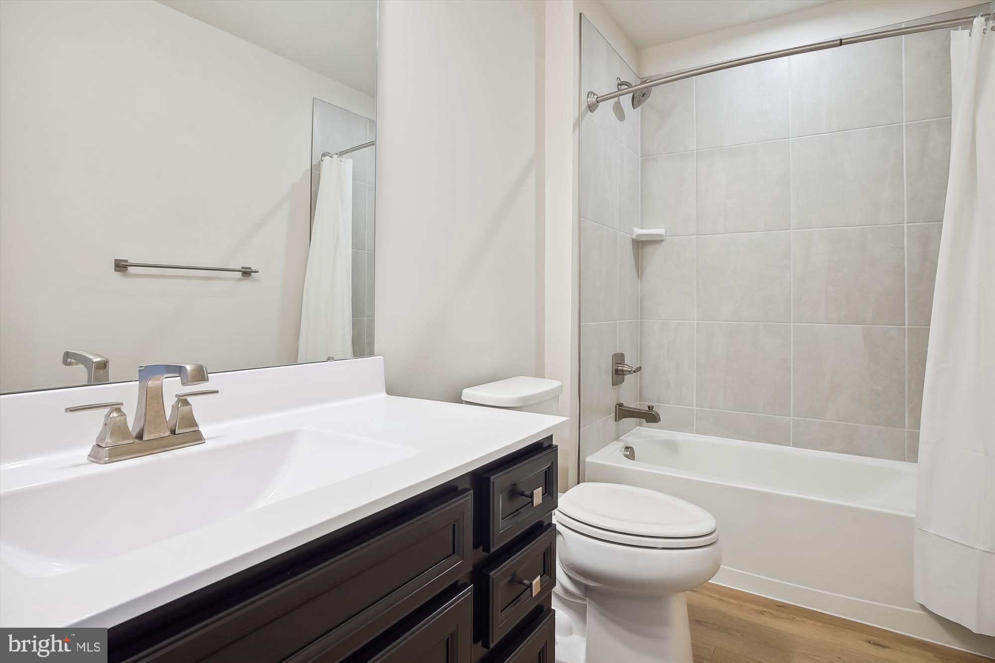 PERRY'S RETREAT - Residential