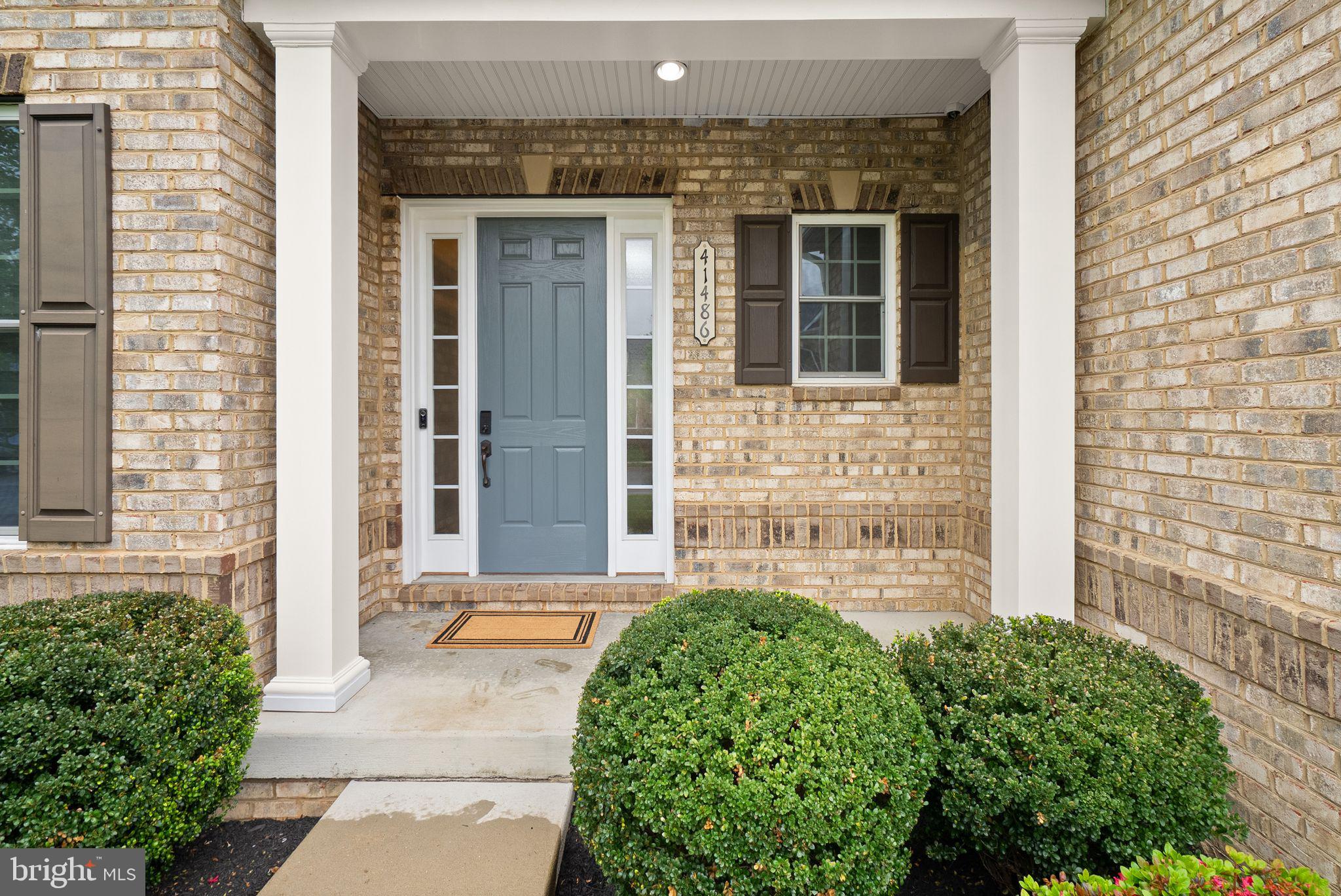 41486 CARRIAGE HORSE DRIVE