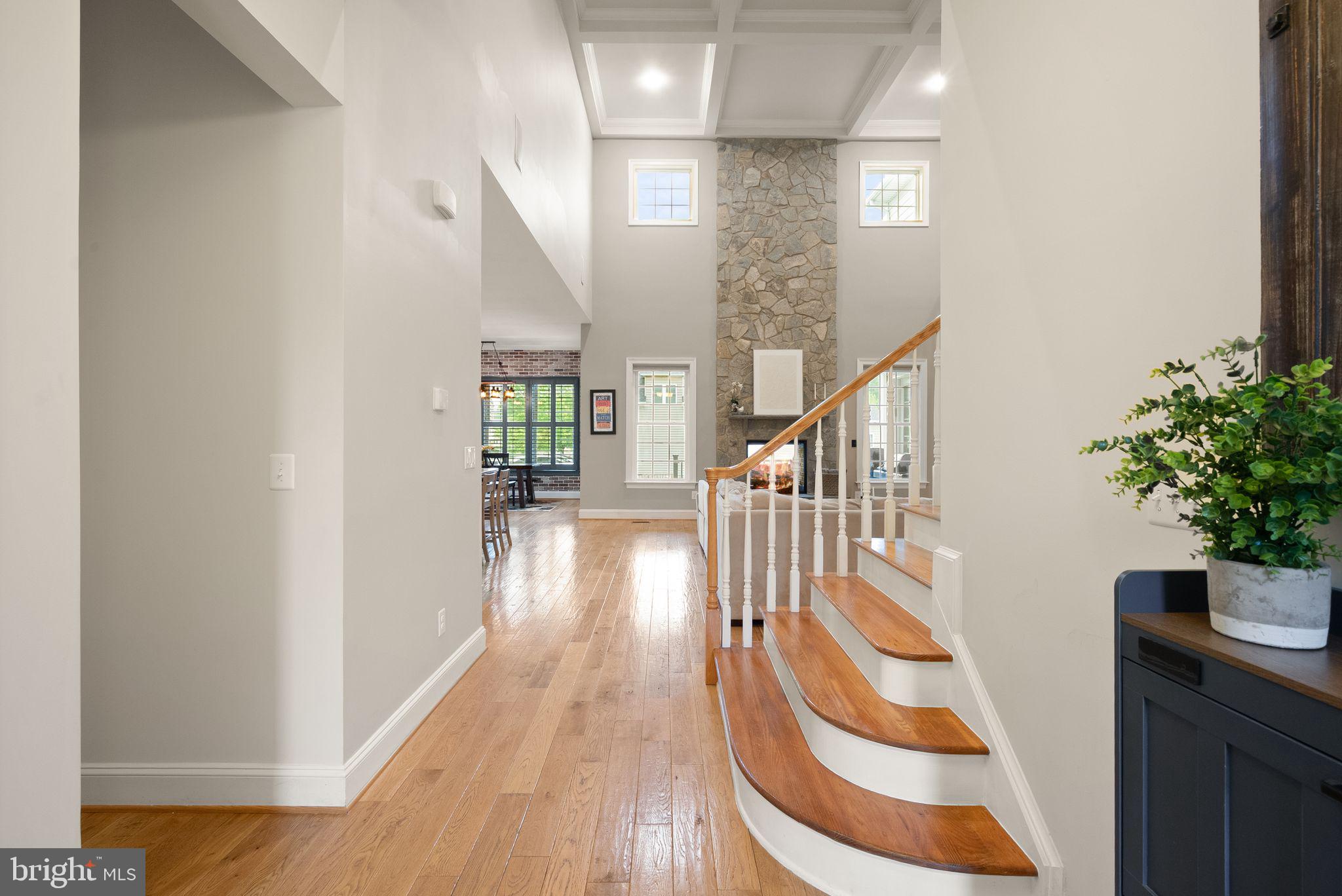 41486 CARRIAGE HORSE DRIVE