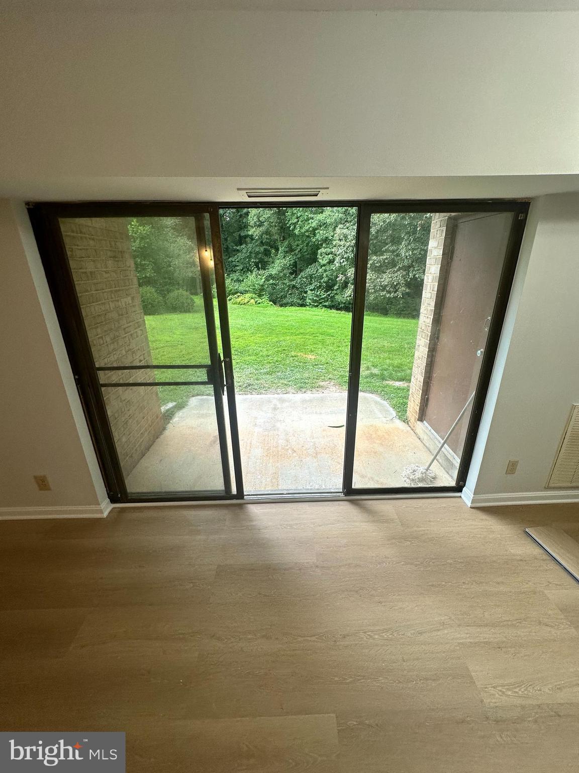 FAIRFAX - Residential