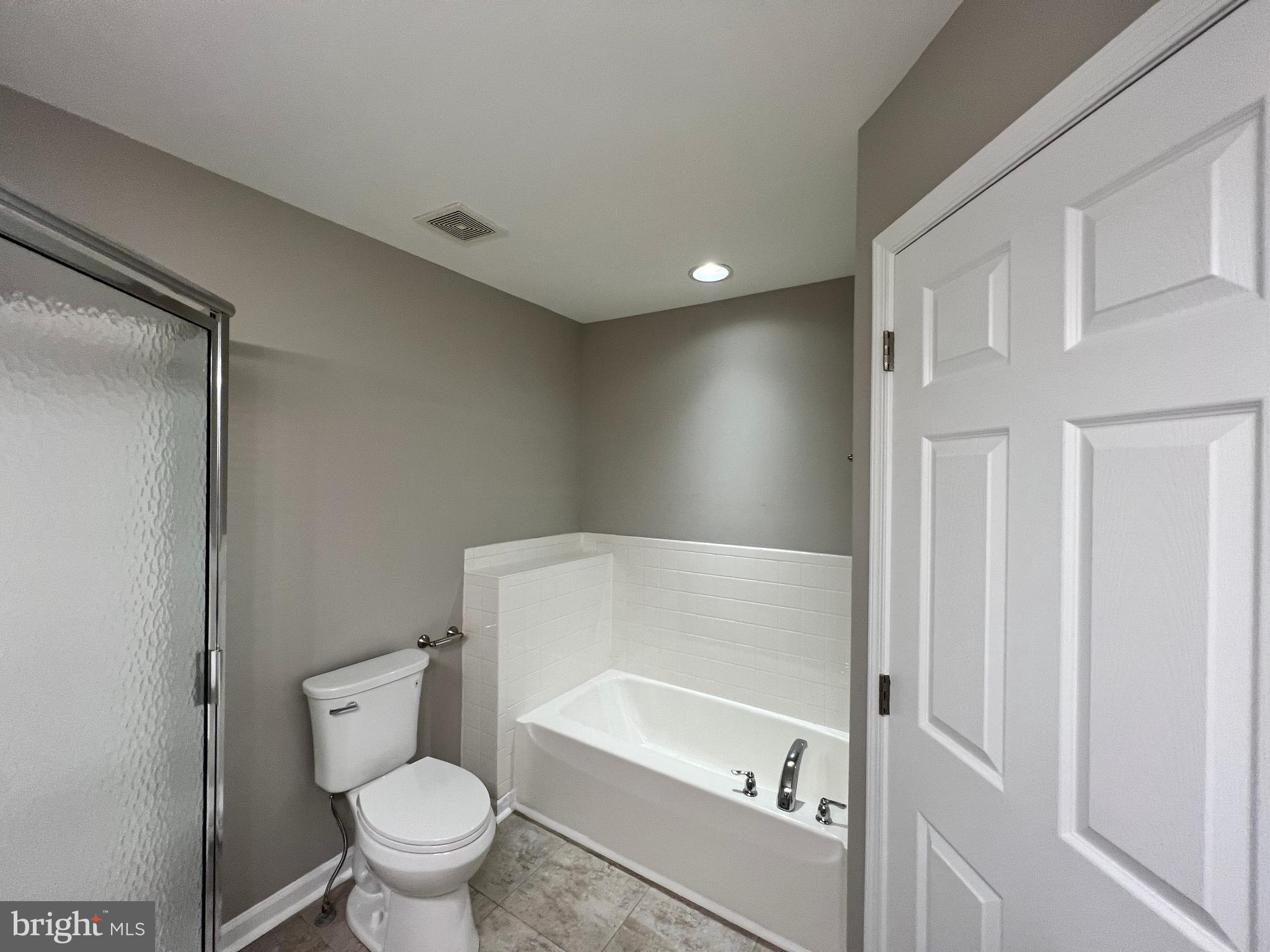 FAIRWAYS WEST - Residential Lease