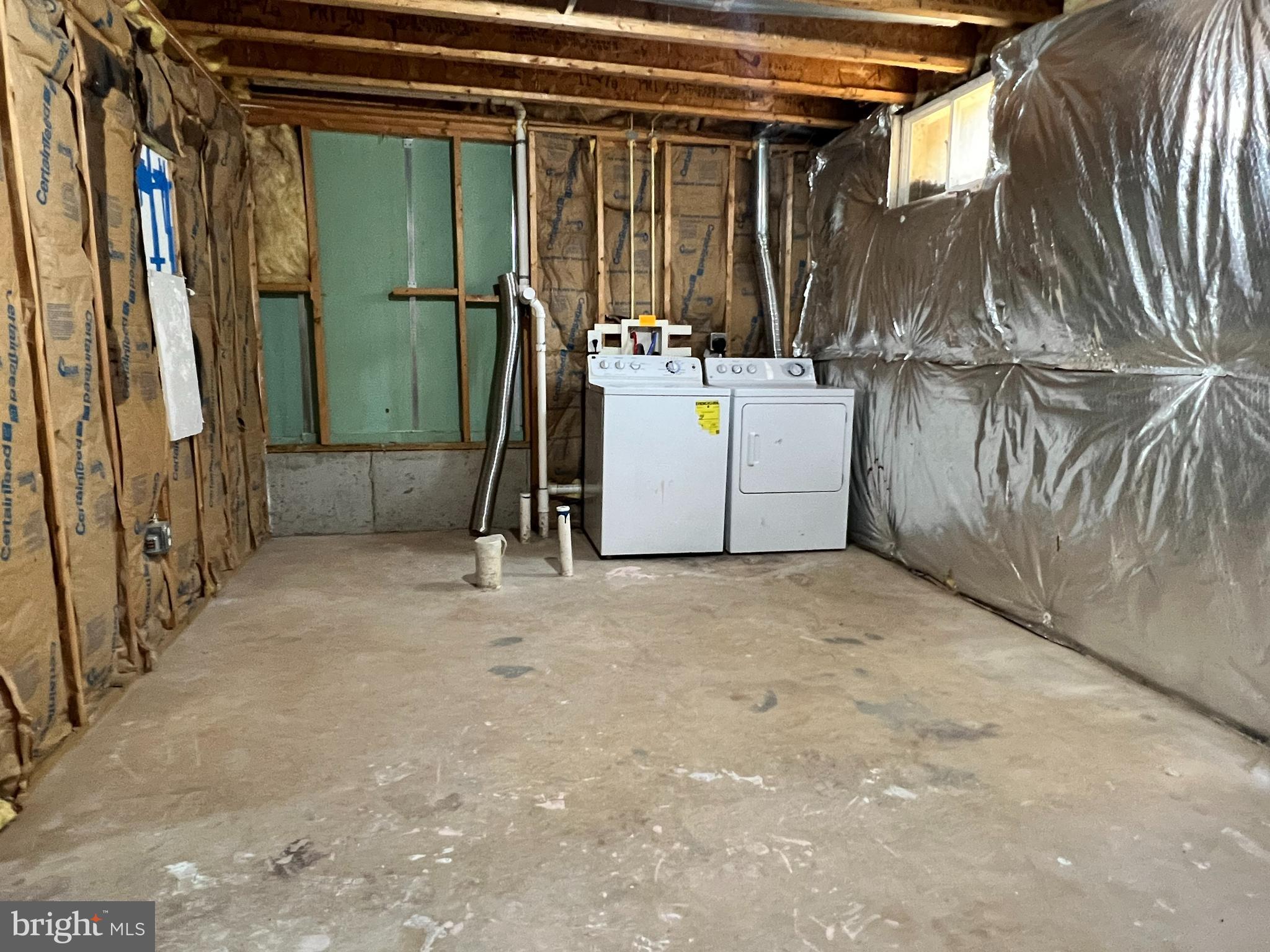 FAIRWAYS WEST - Residential Lease