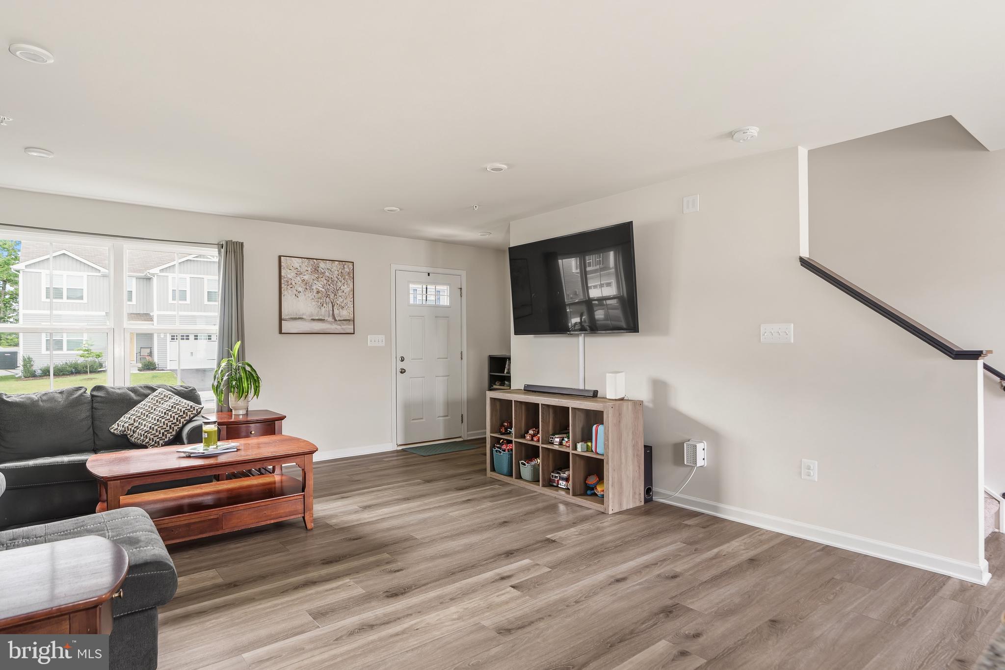 6 INKBERRY LANE