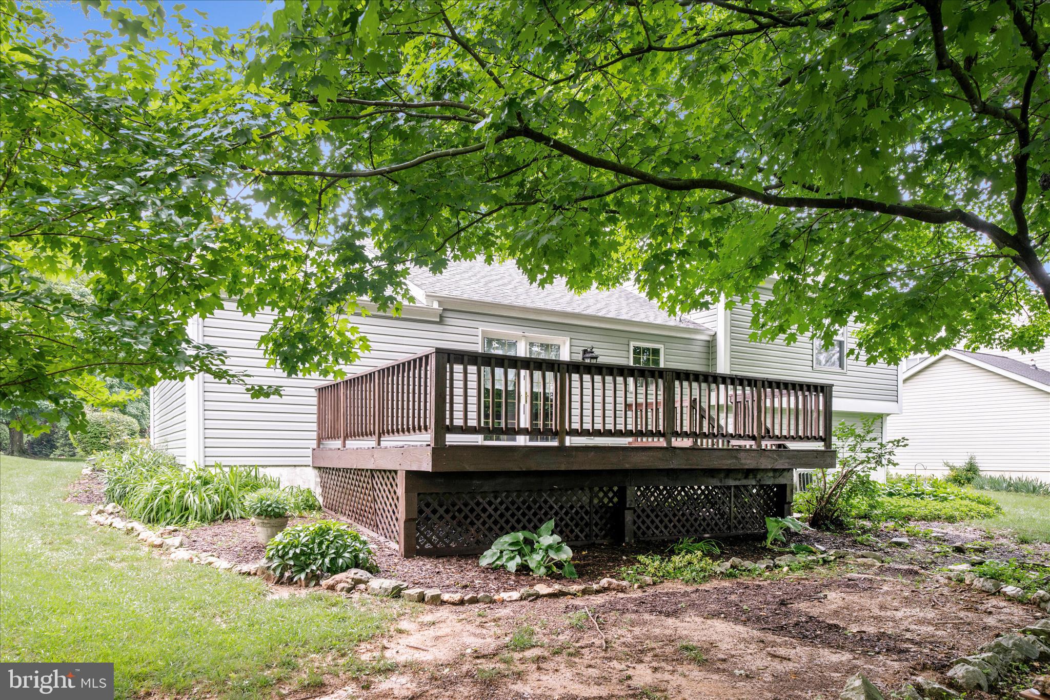 FOUNTAIN ROCK MANOR - Residential