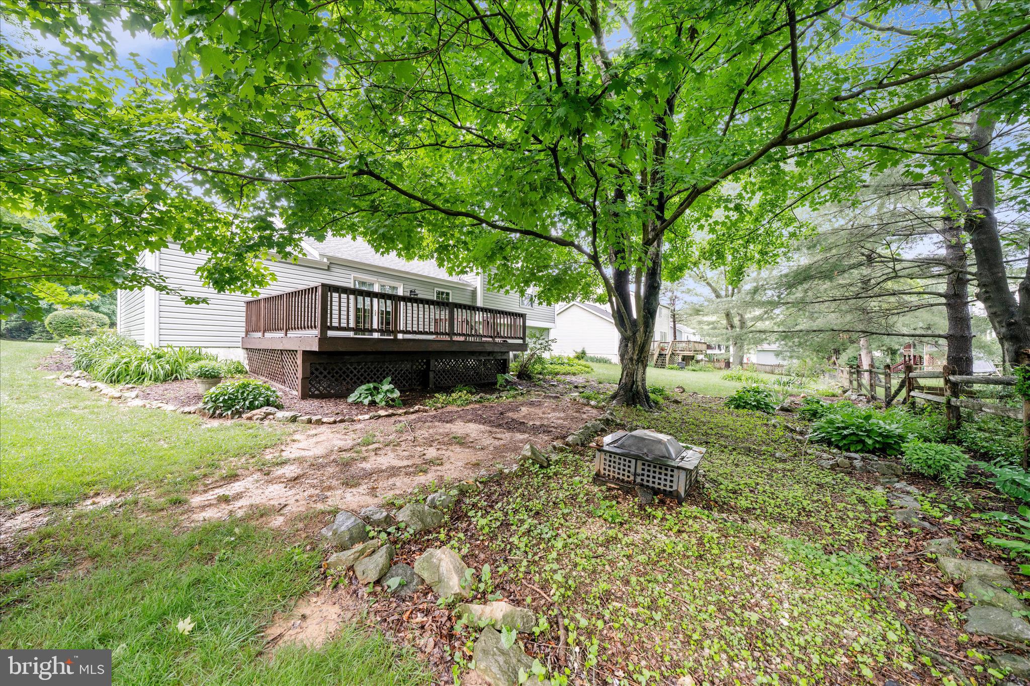 FOUNTAIN ROCK MANOR - Residential