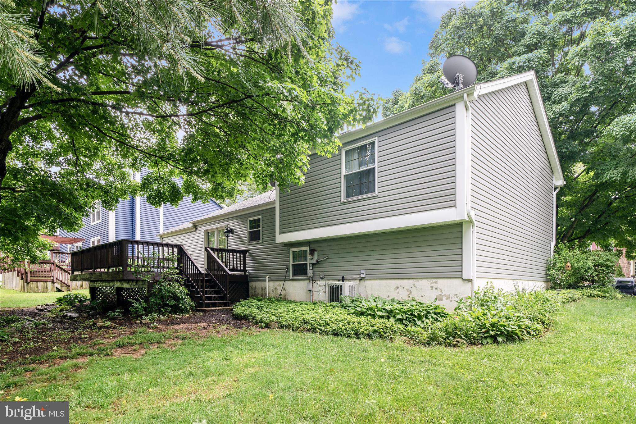 FOUNTAIN ROCK MANOR - Residential