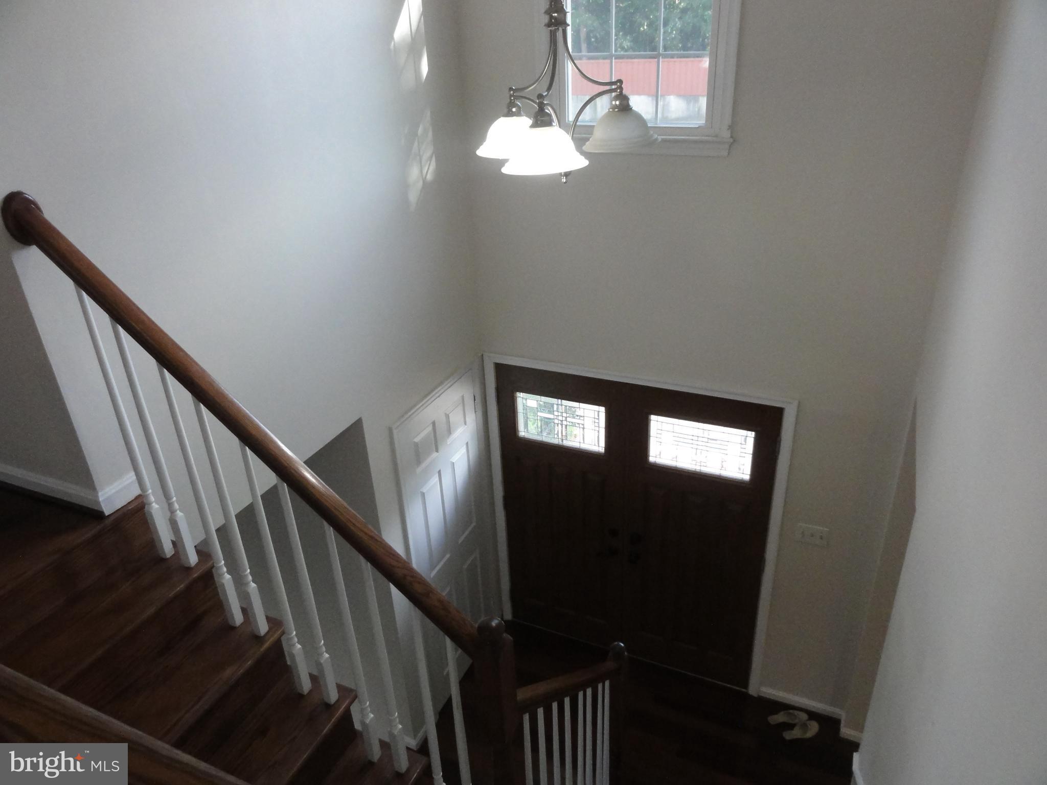 JEFFERSON PARK TOWNHOUSE - Residential Lease