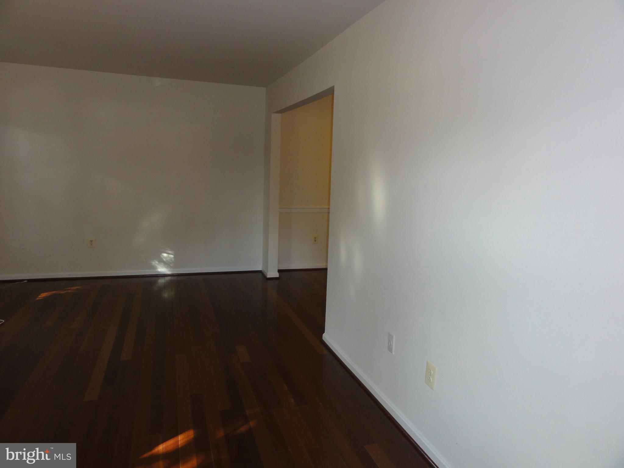 JEFFERSON PARK TOWNHOUSE - Residential Lease