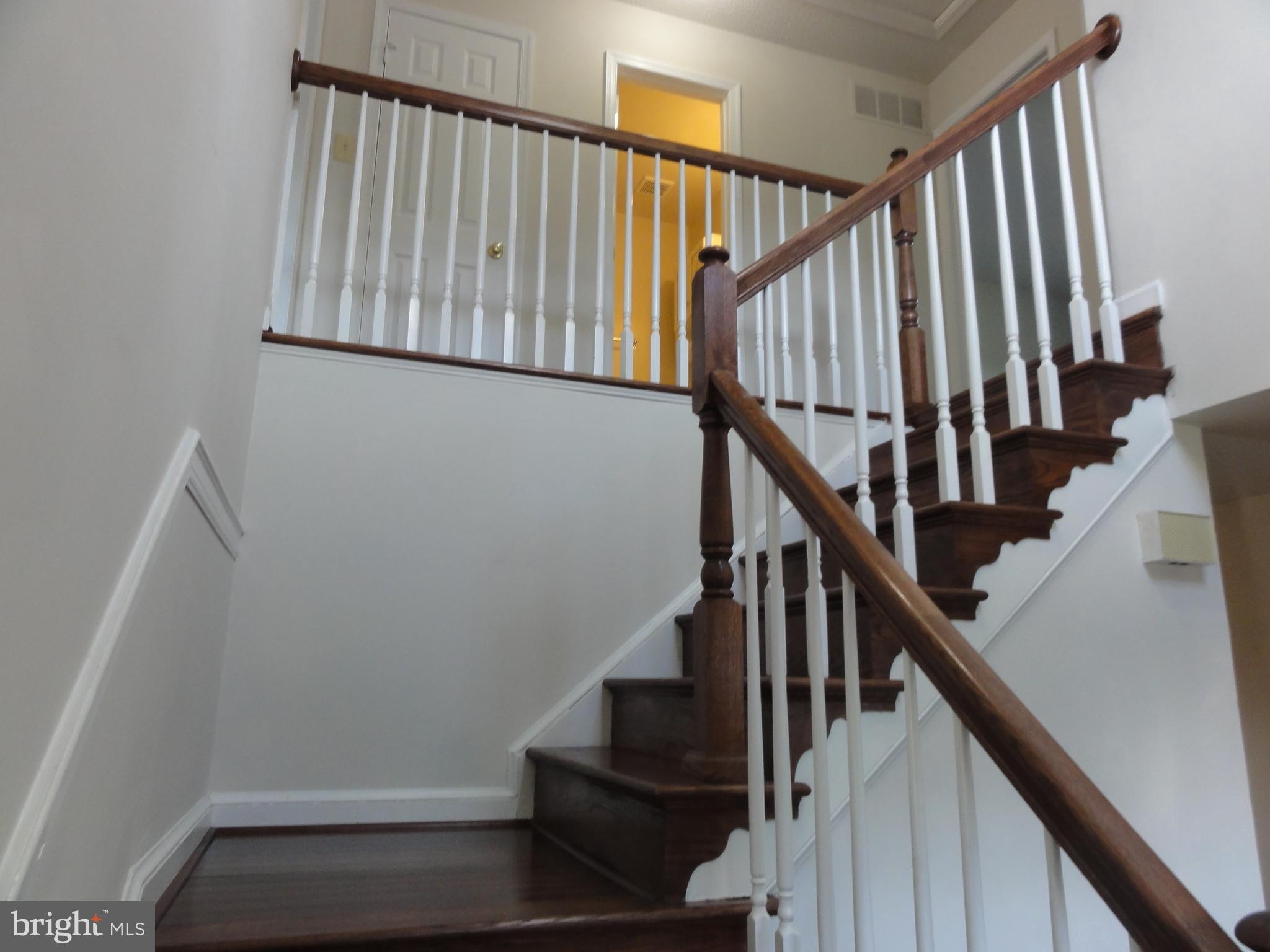 JEFFERSON PARK TOWNHOUSE - Residential Lease