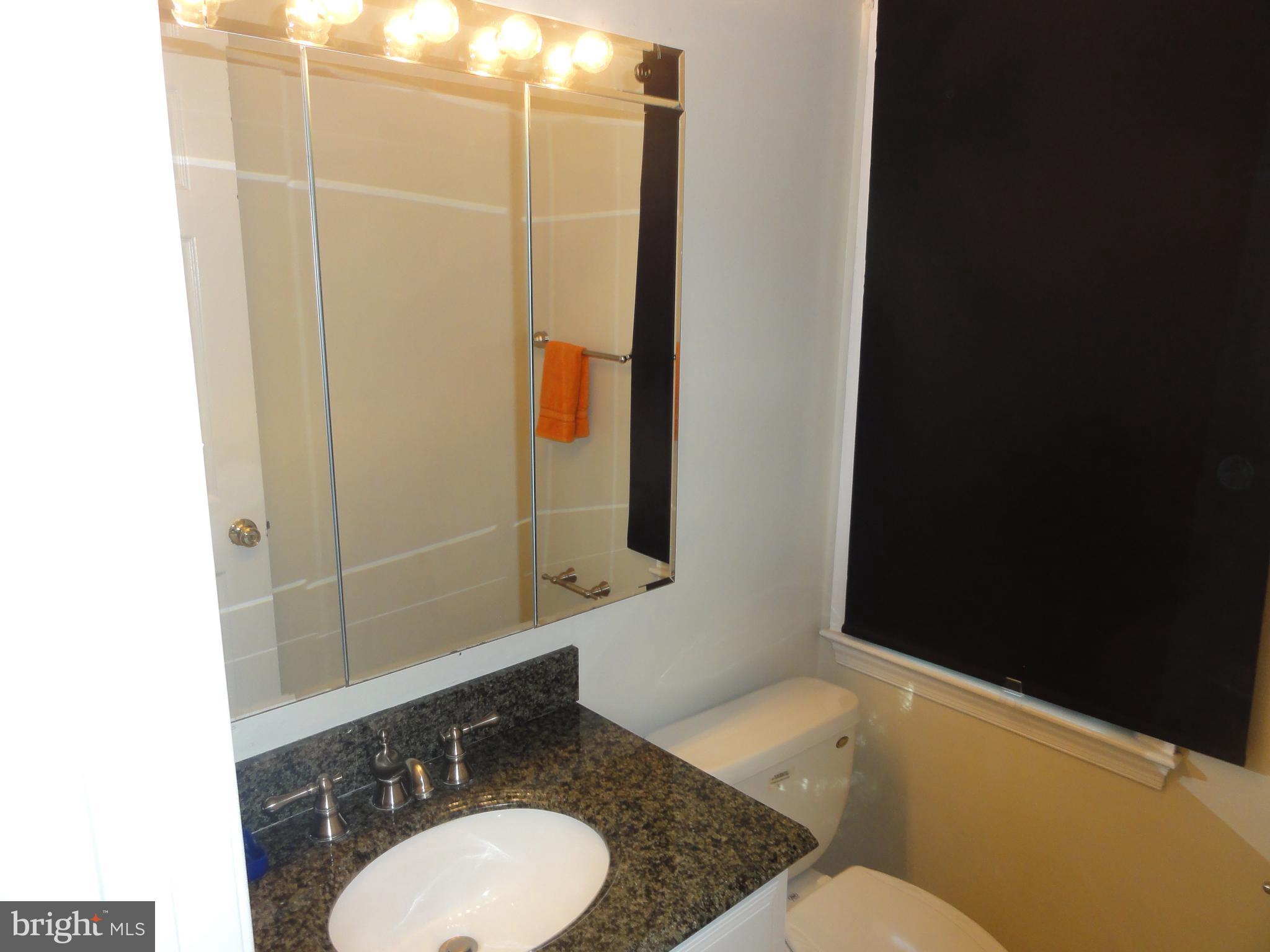 JEFFERSON PARK TOWNHOUSE - Residential Lease