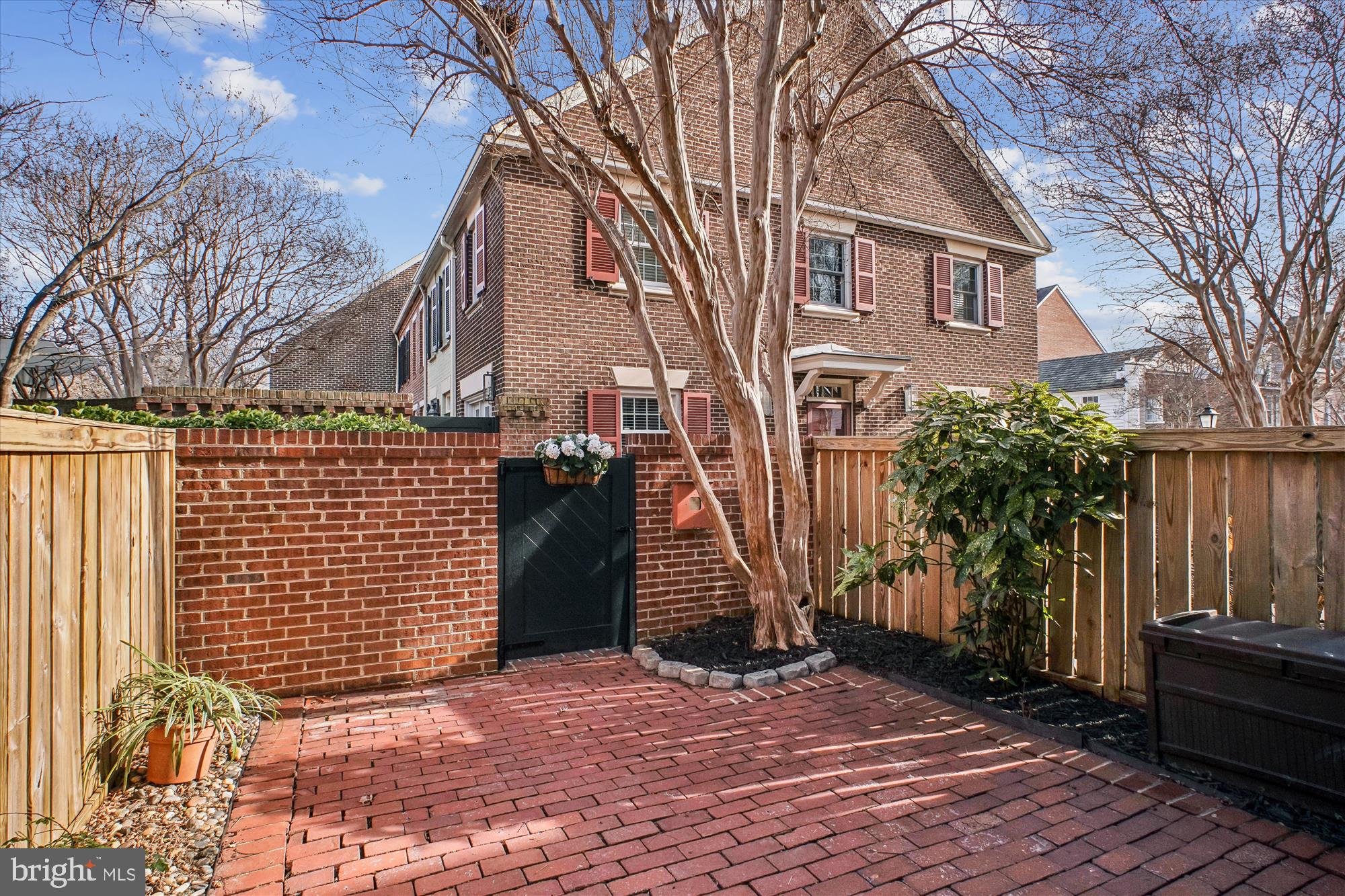 334 N SAINT ASAPH STREET N