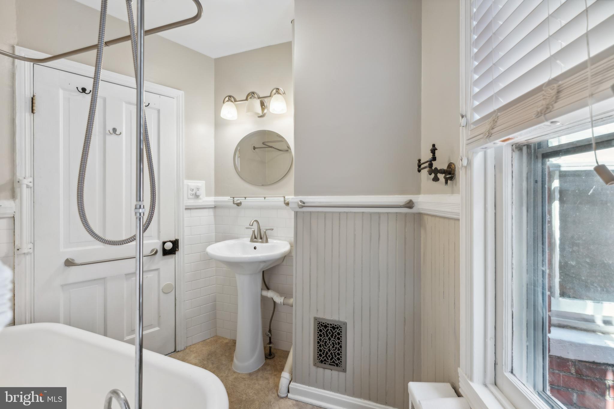 DOWNTOWN FREDERICK - Residential