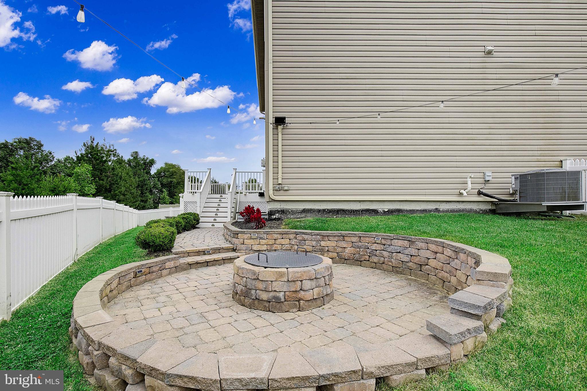 UPTON FARM - Residential