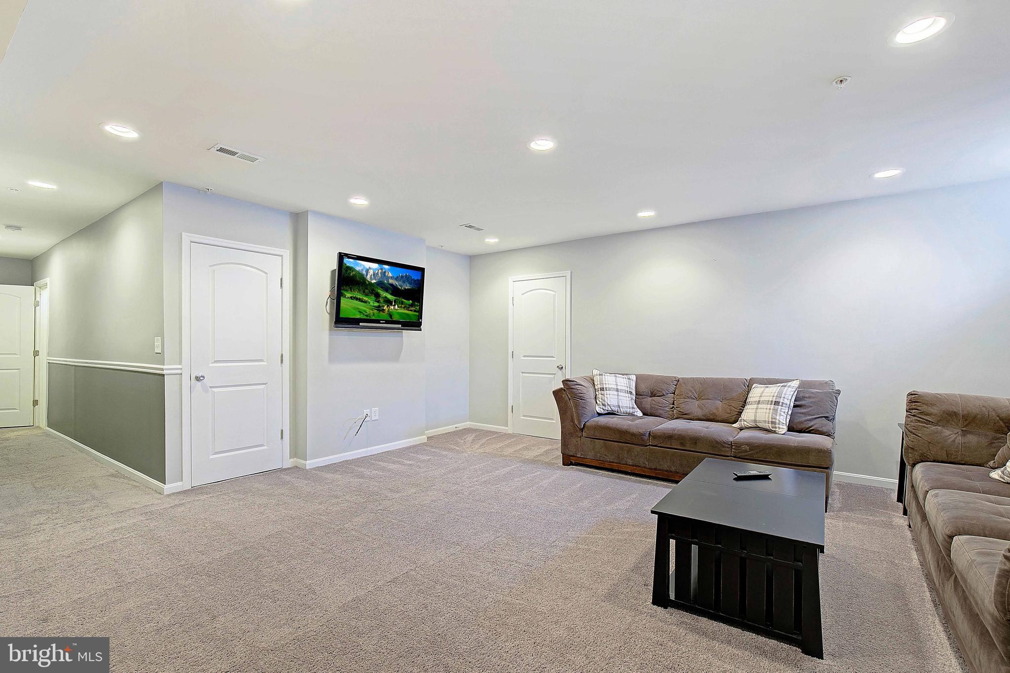 UPTON FARM - Residential