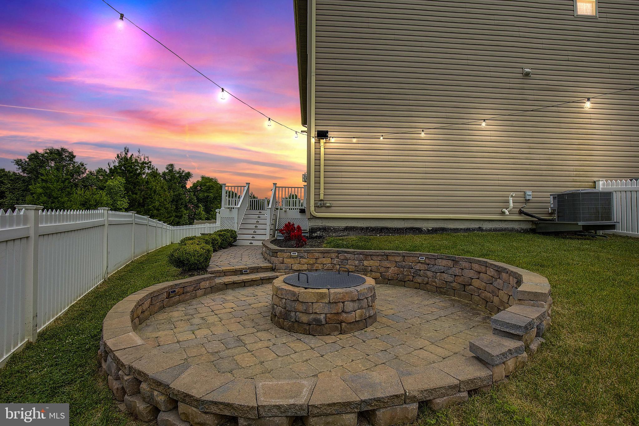 UPTON FARM - Residential