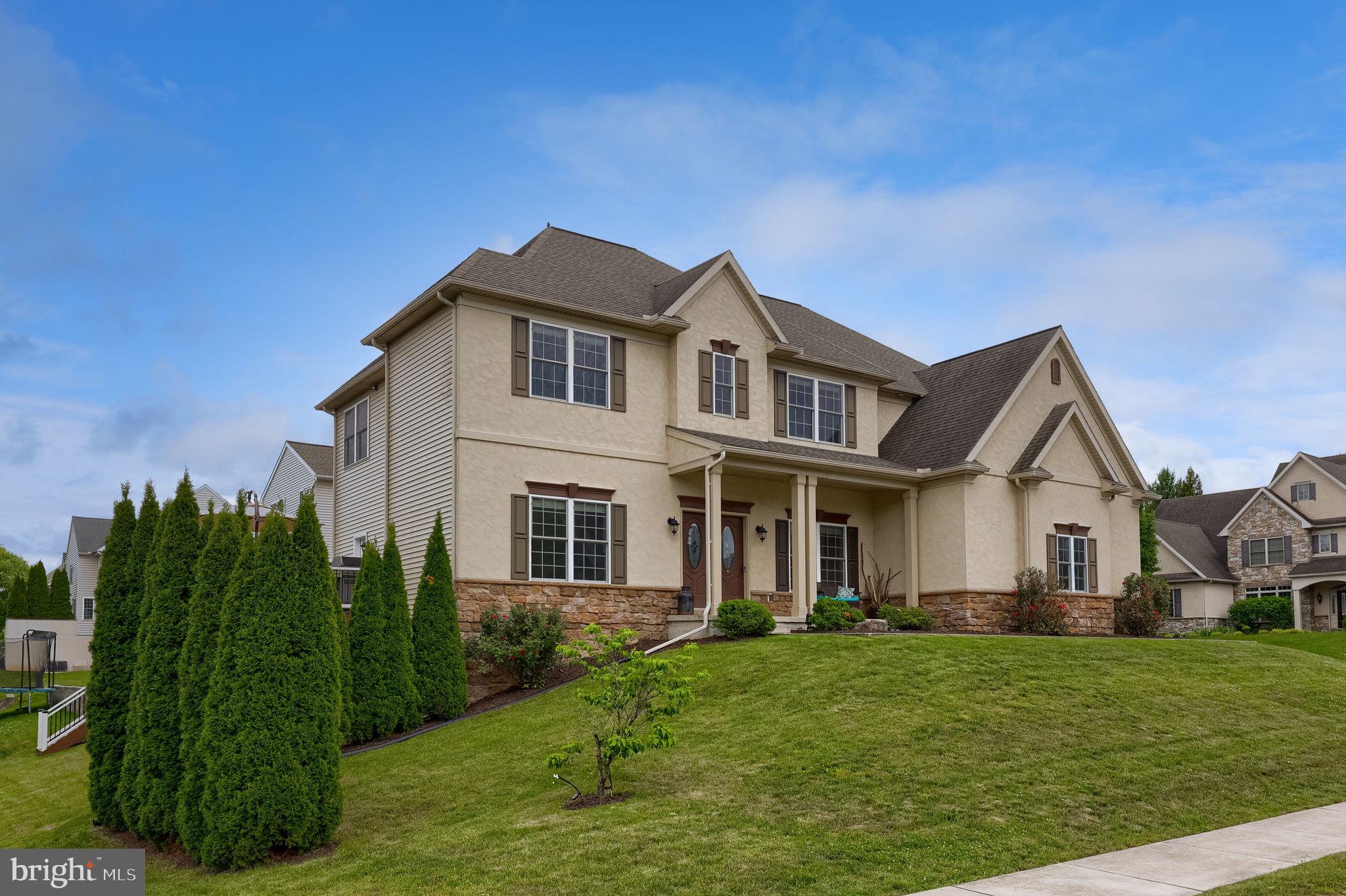 336 ROYAL HUNT WAY