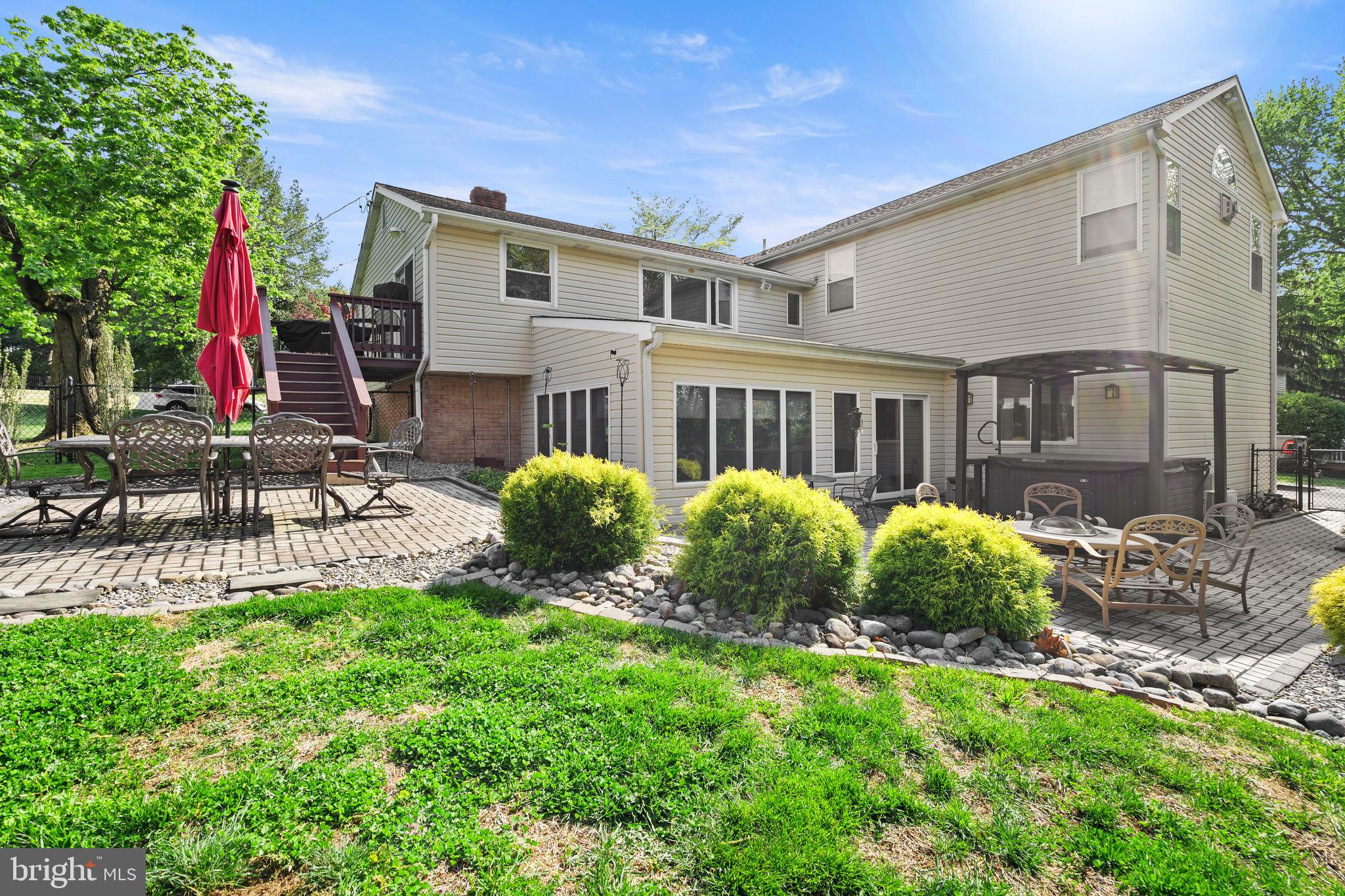 HILLCREST FARMS - Residential
