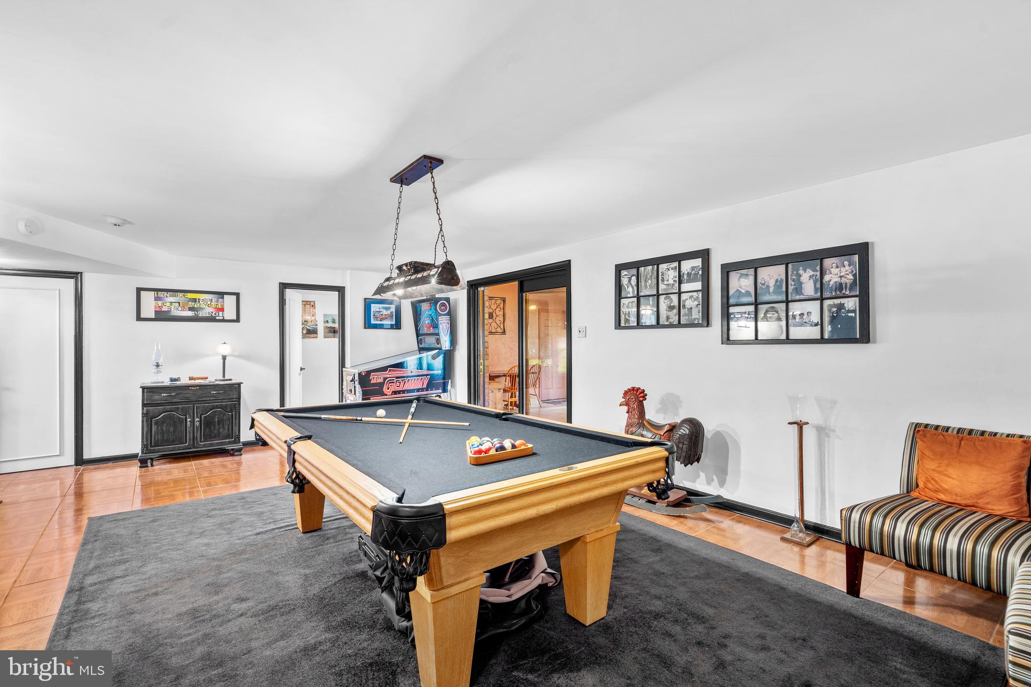 HILLCREST FARMS - Residential