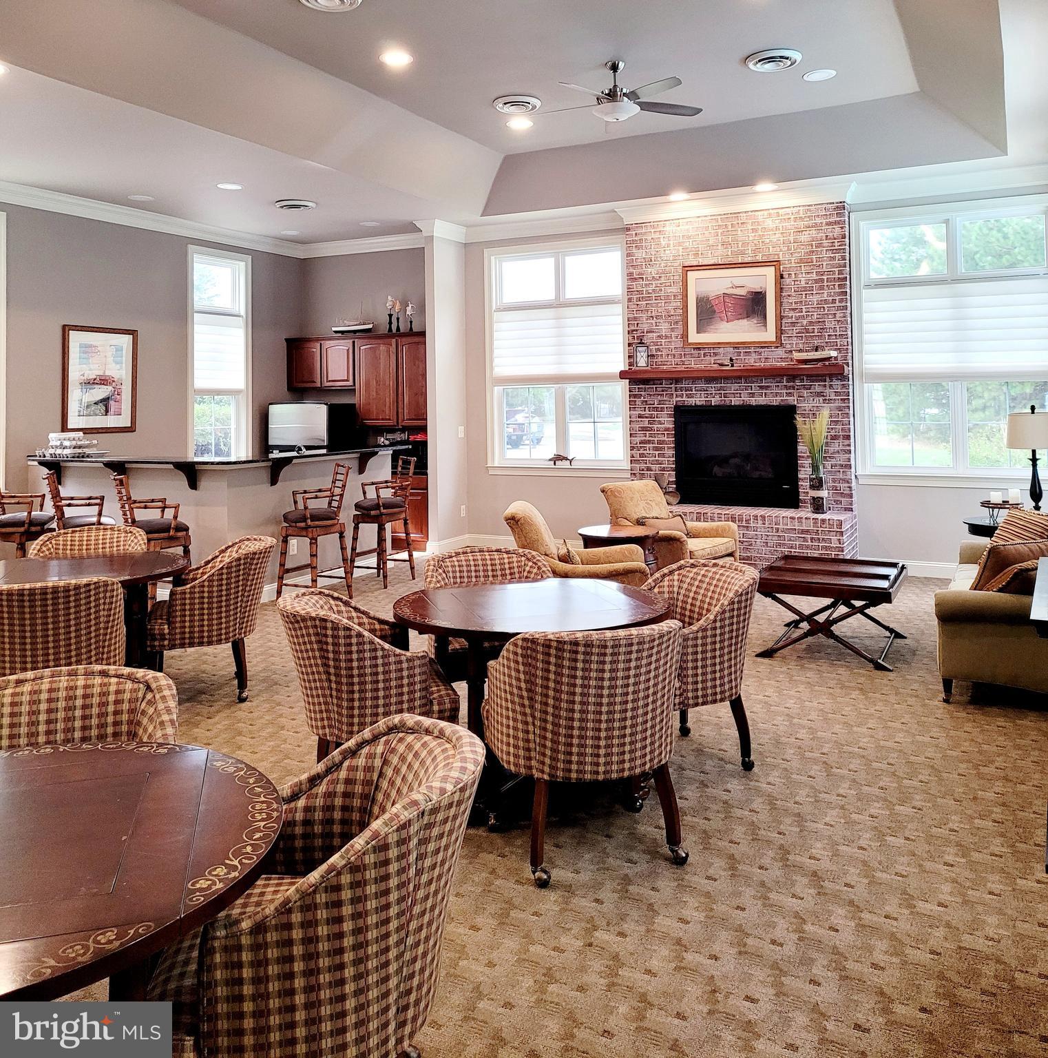 OYSTER BAY CONDOMINIUMS - Residential Lease