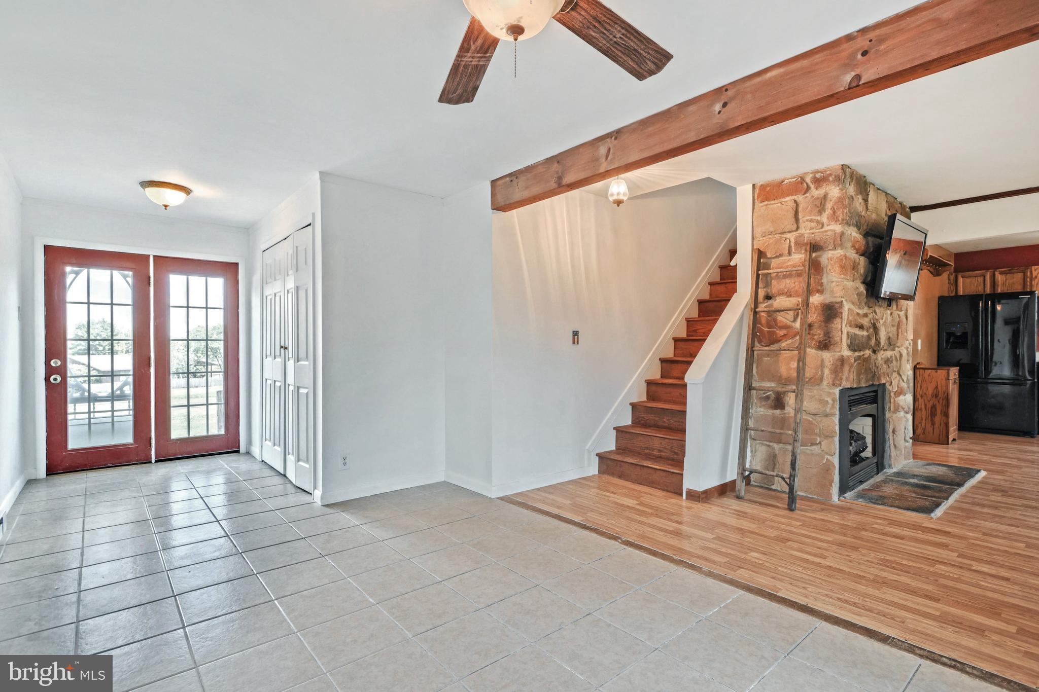 LAKE MEADE - Residential