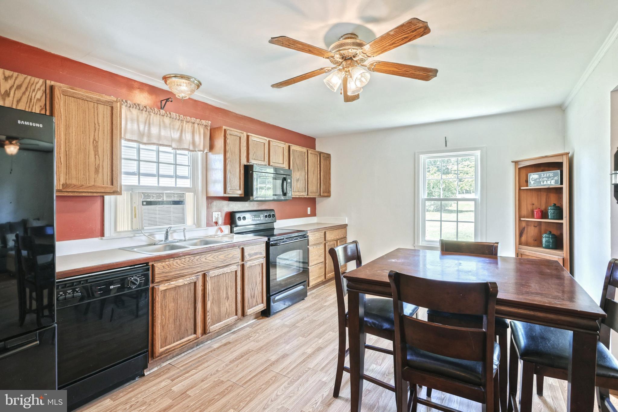 LAKE MEADE - Residential