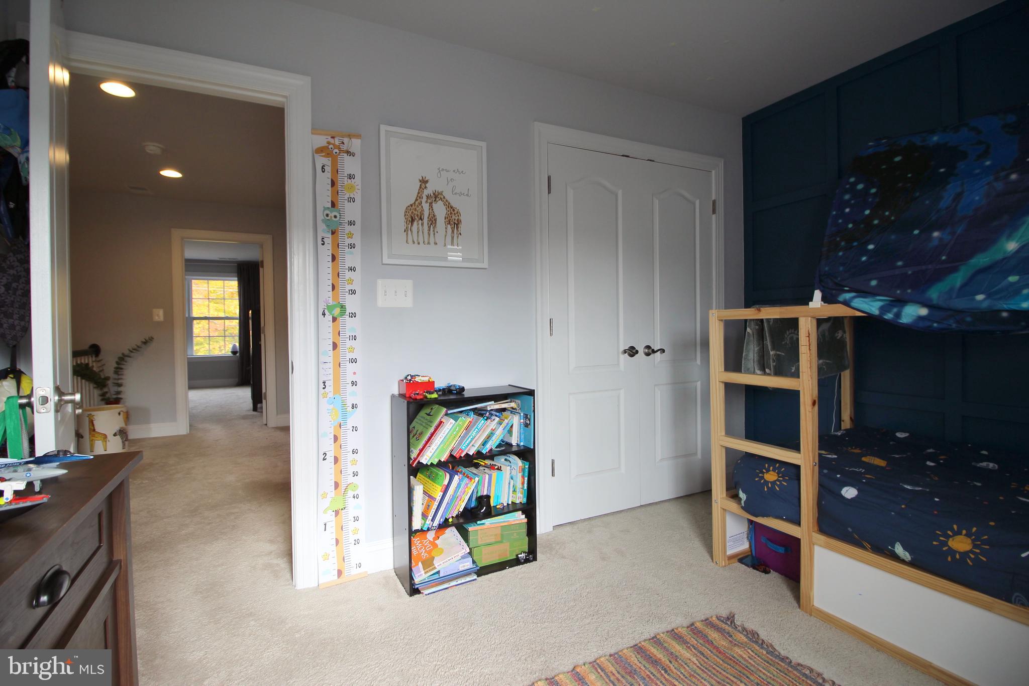 ROYAL RIDGE - Residential Lease