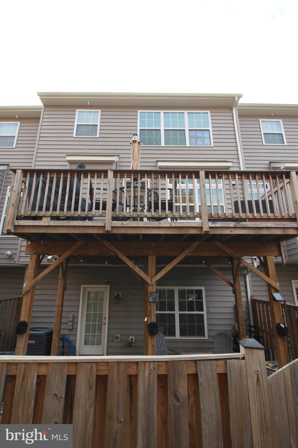 ROYAL RIDGE - Residential Lease