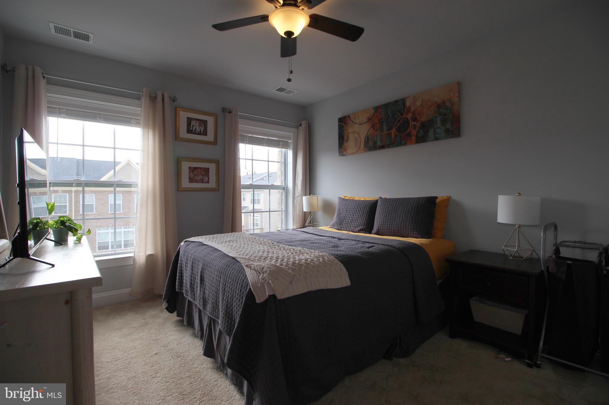 ROYAL RIDGE - Residential Lease