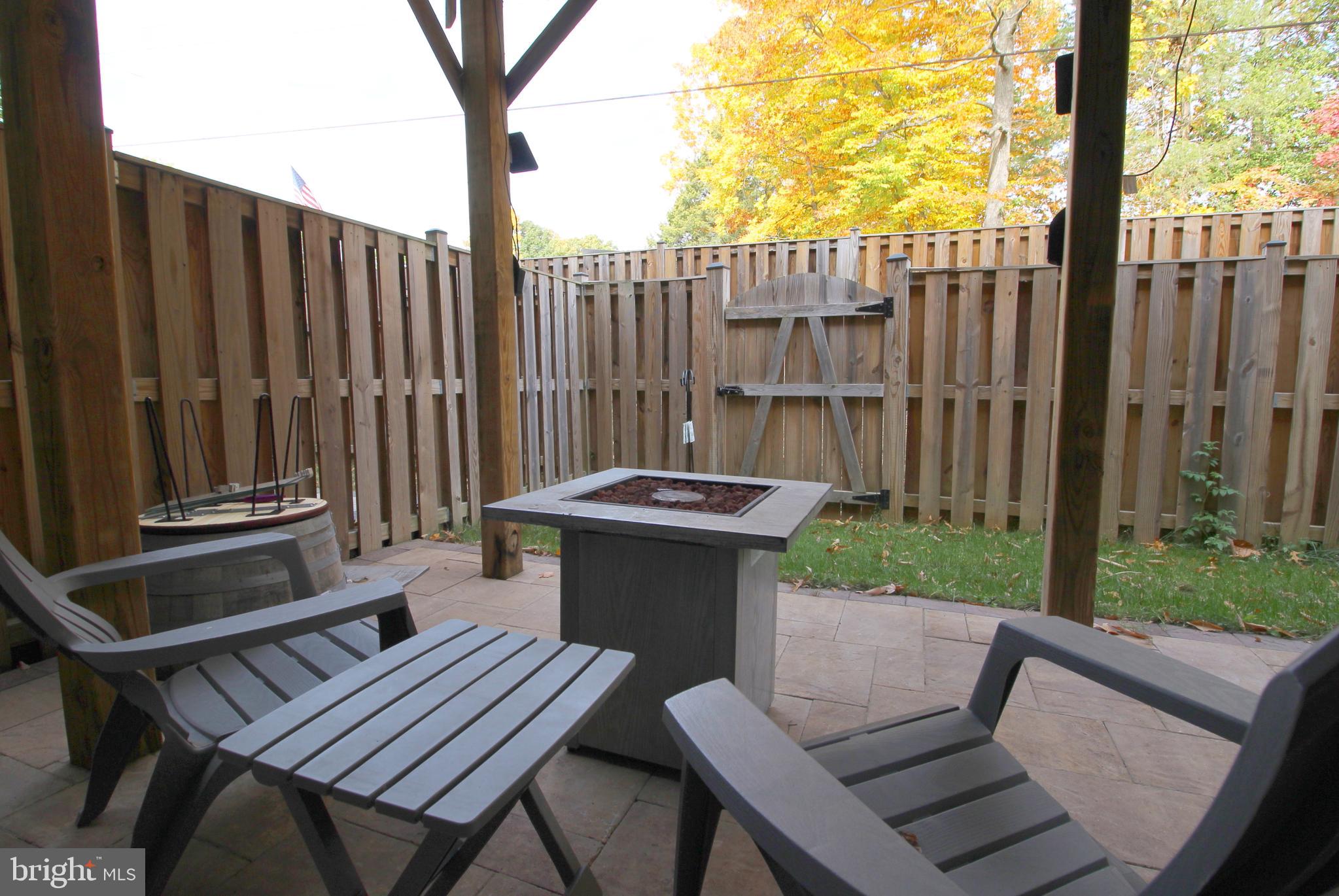 ROYAL RIDGE - Residential Lease