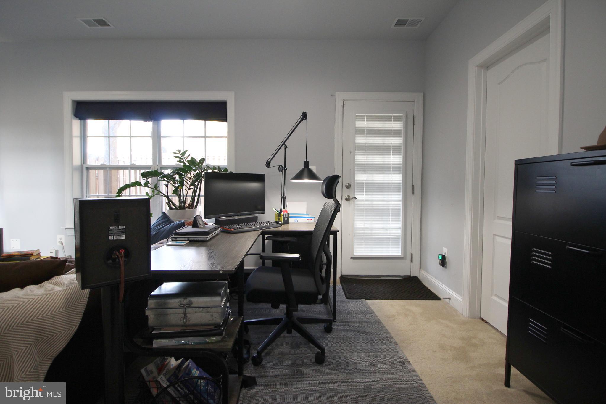 ROYAL RIDGE - Residential Lease