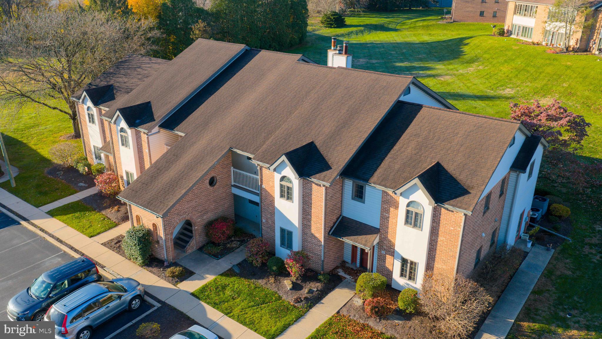 THE OAKS - Residential