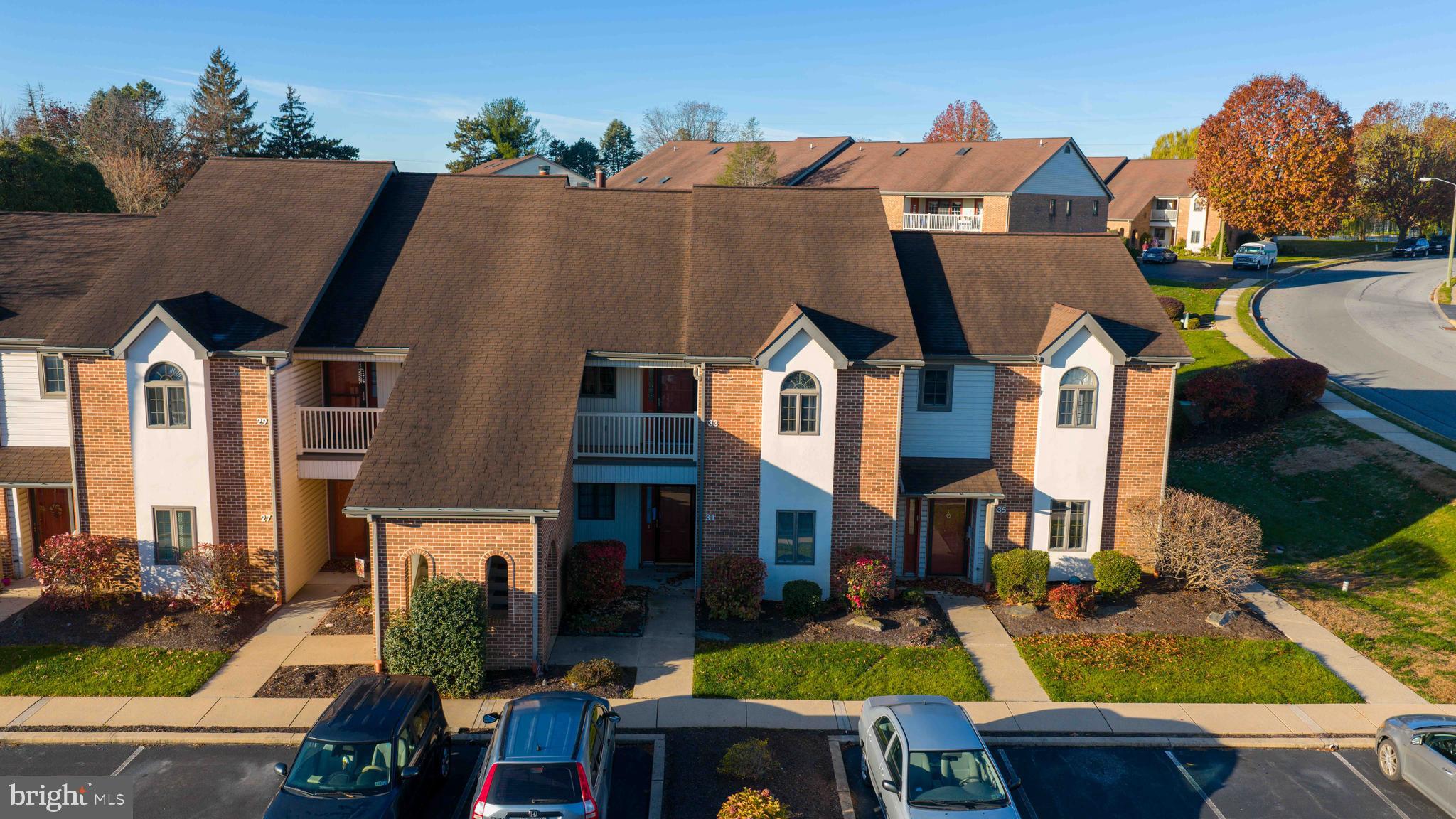 THE OAKS - Residential