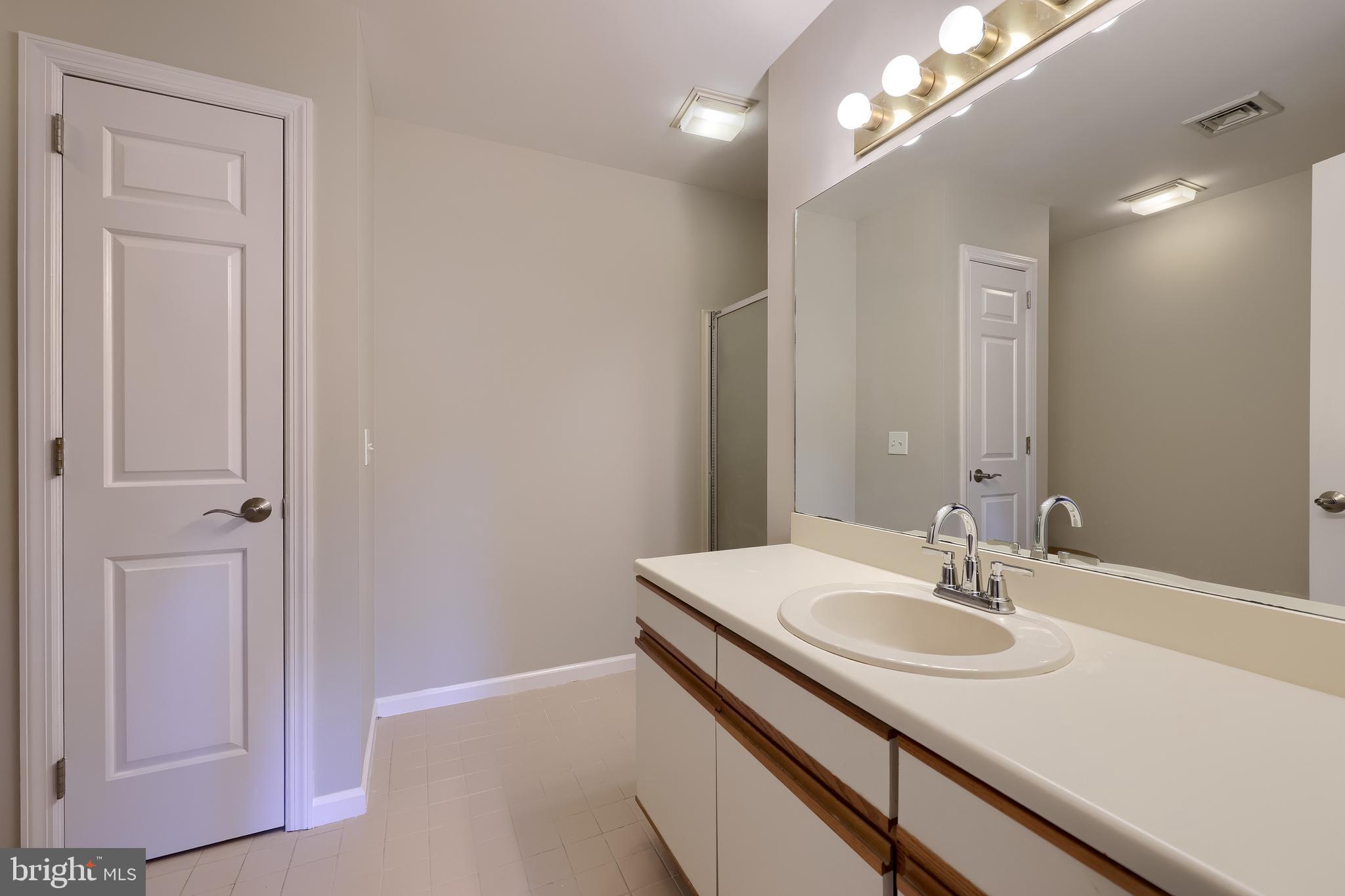 THE OAKS - Residential