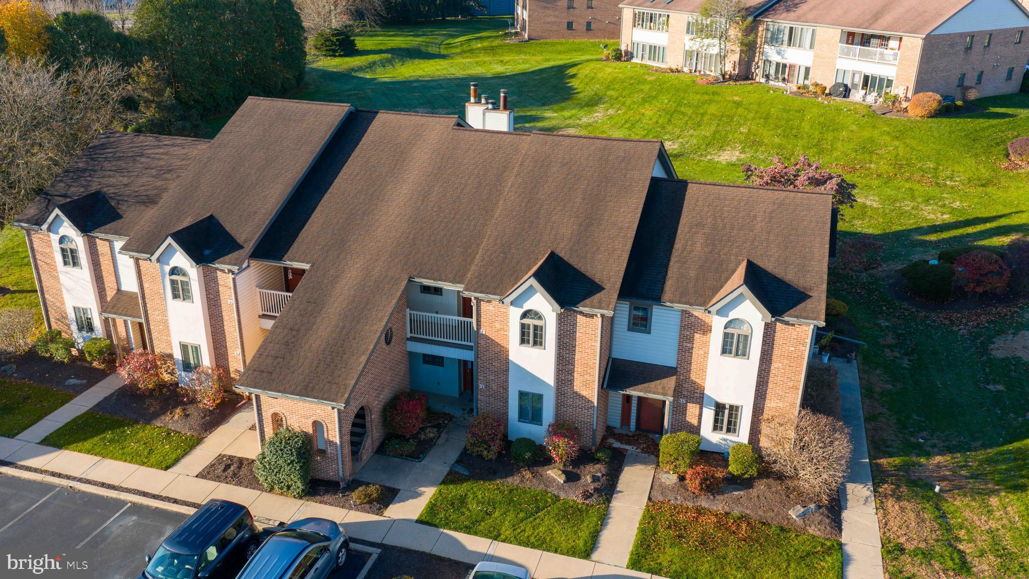 THE OAKS - Residential