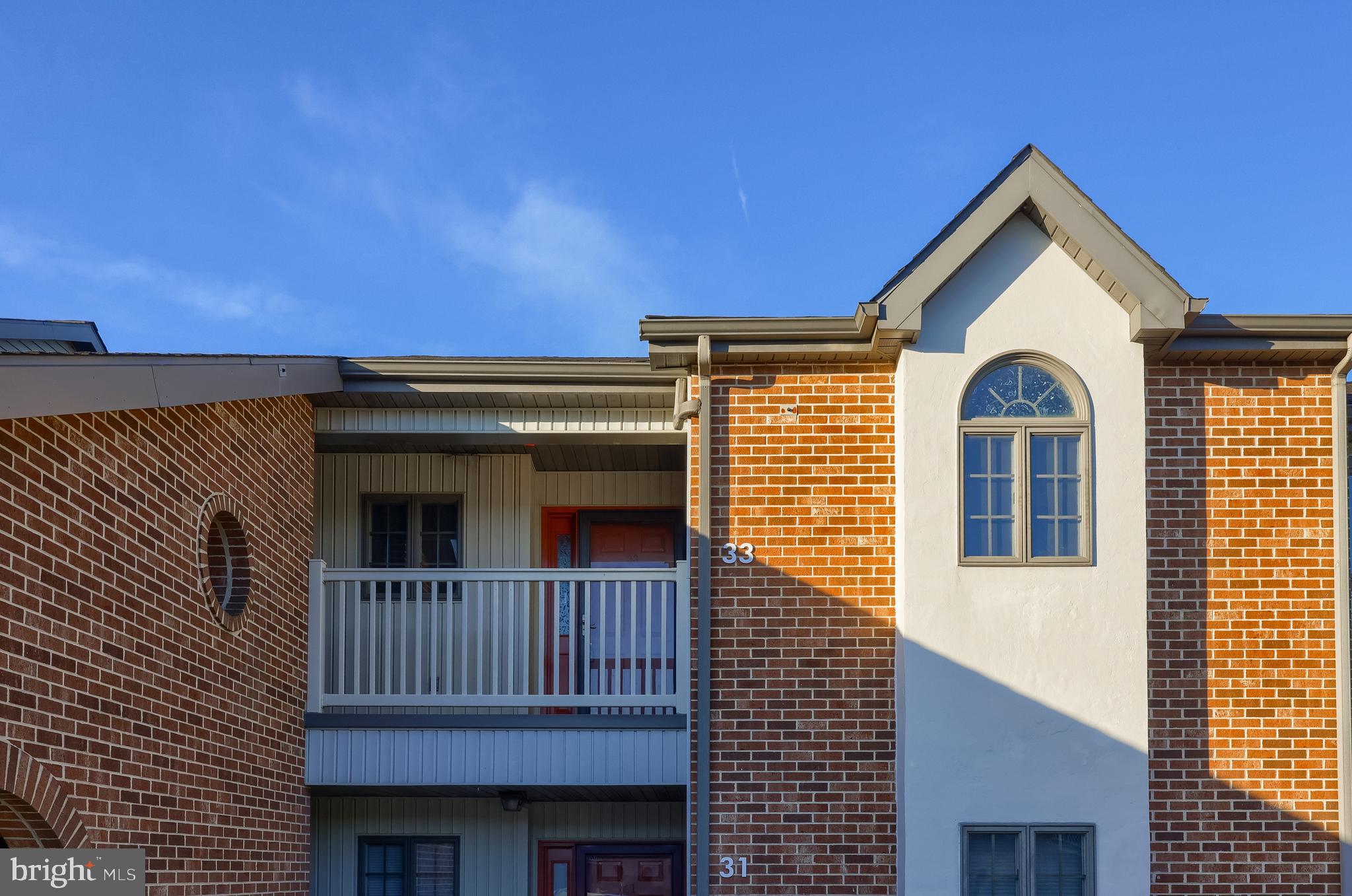 THE OAKS - Residential