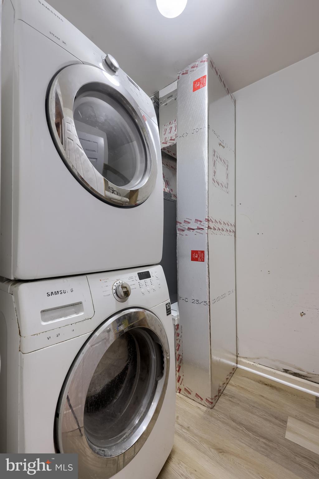 THE OAKS - Residential