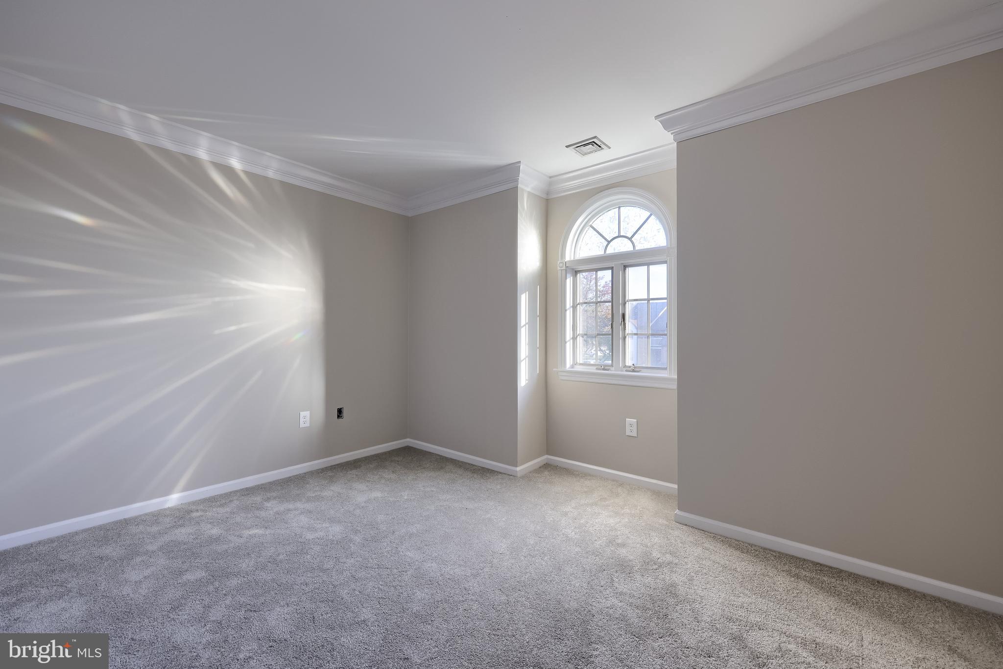 THE OAKS - Residential