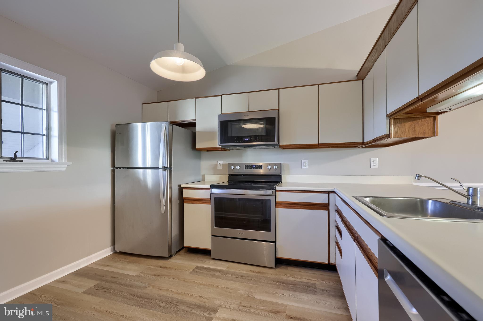 THE OAKS - Residential