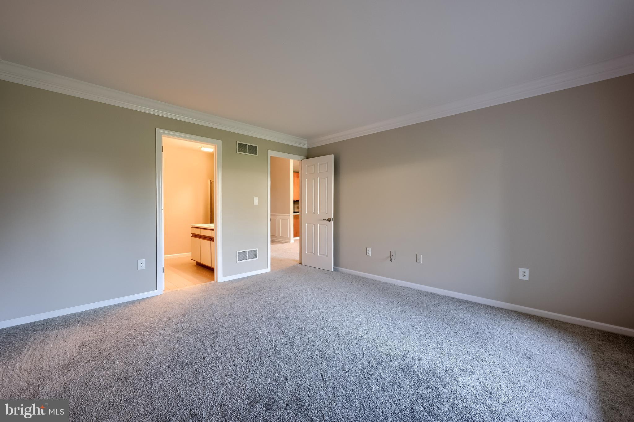 THE OAKS - Residential